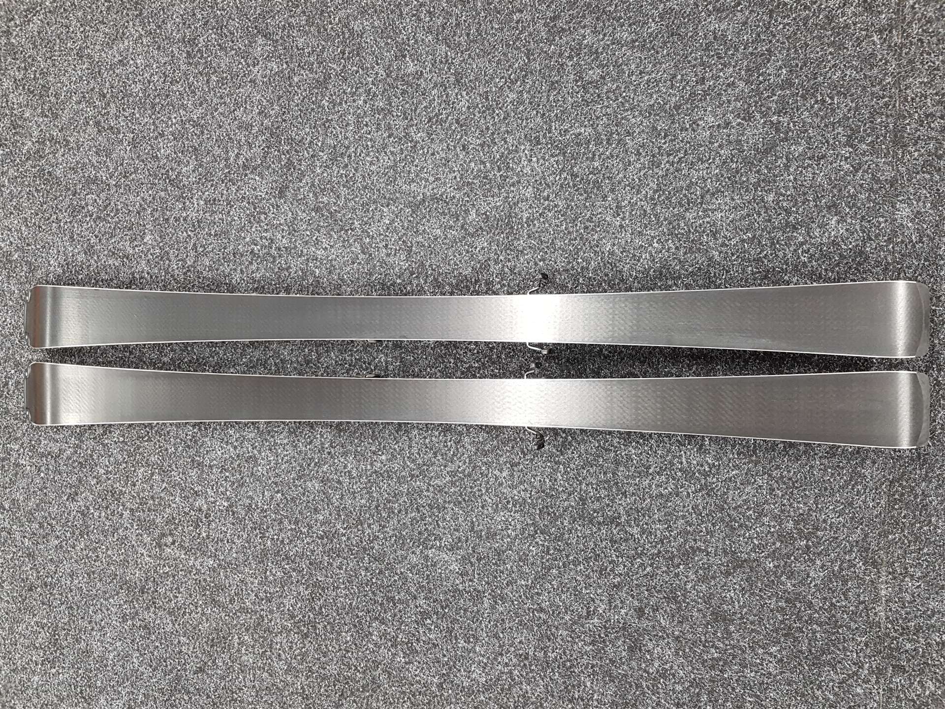Schiuri VOLKL Deacon folosite + legături Marker FDT 10