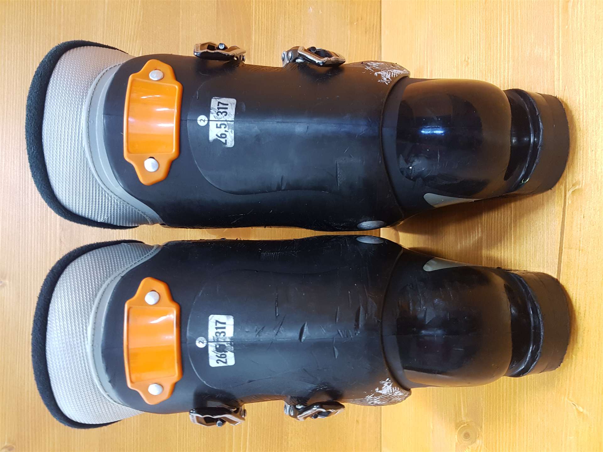 Clăpari de schi SALOMON Mission 500 folosiți