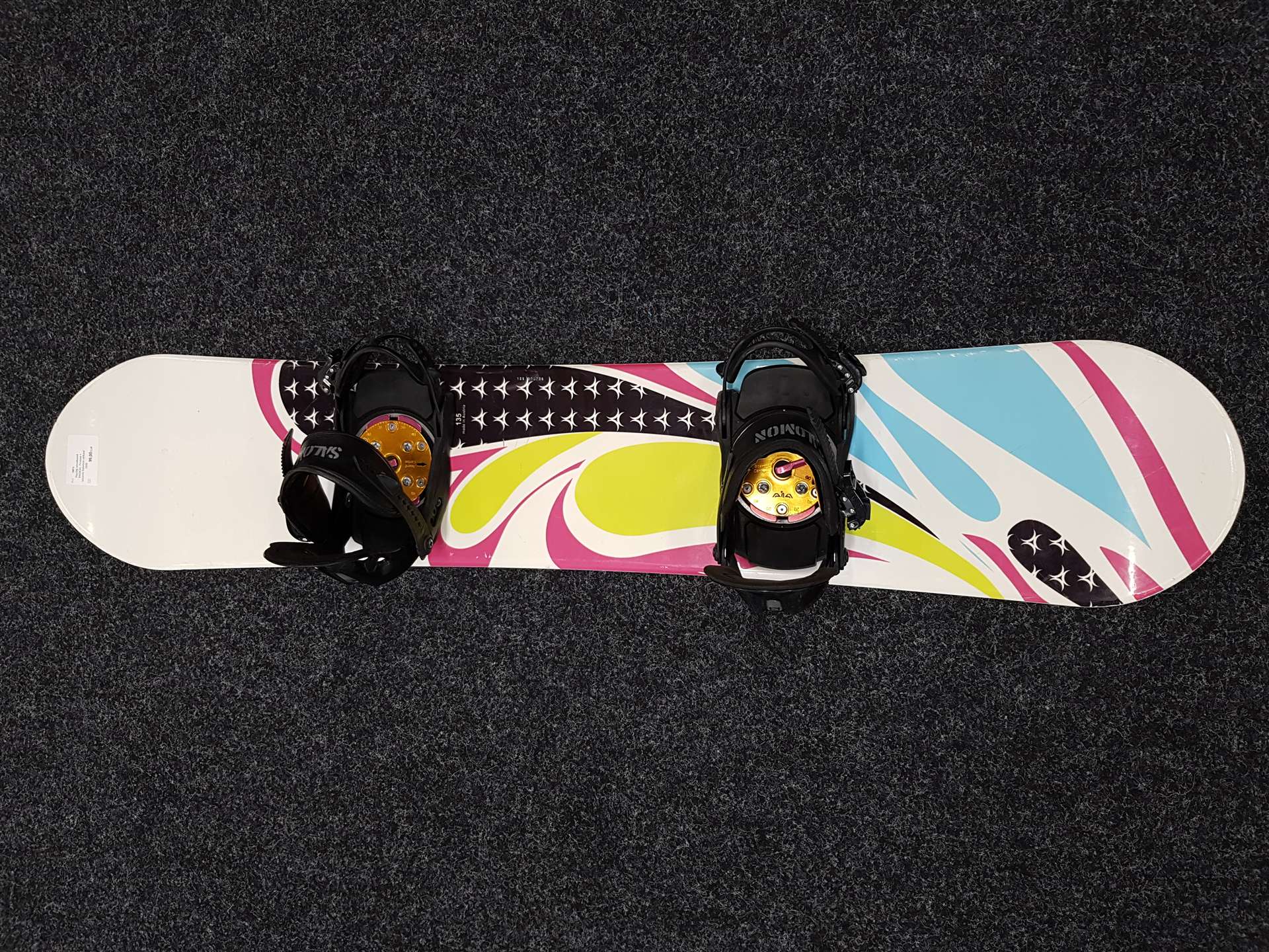 Gebrauchtes RADICAL Picasso Snowboard + Salomon Bindungen Größe XS/S