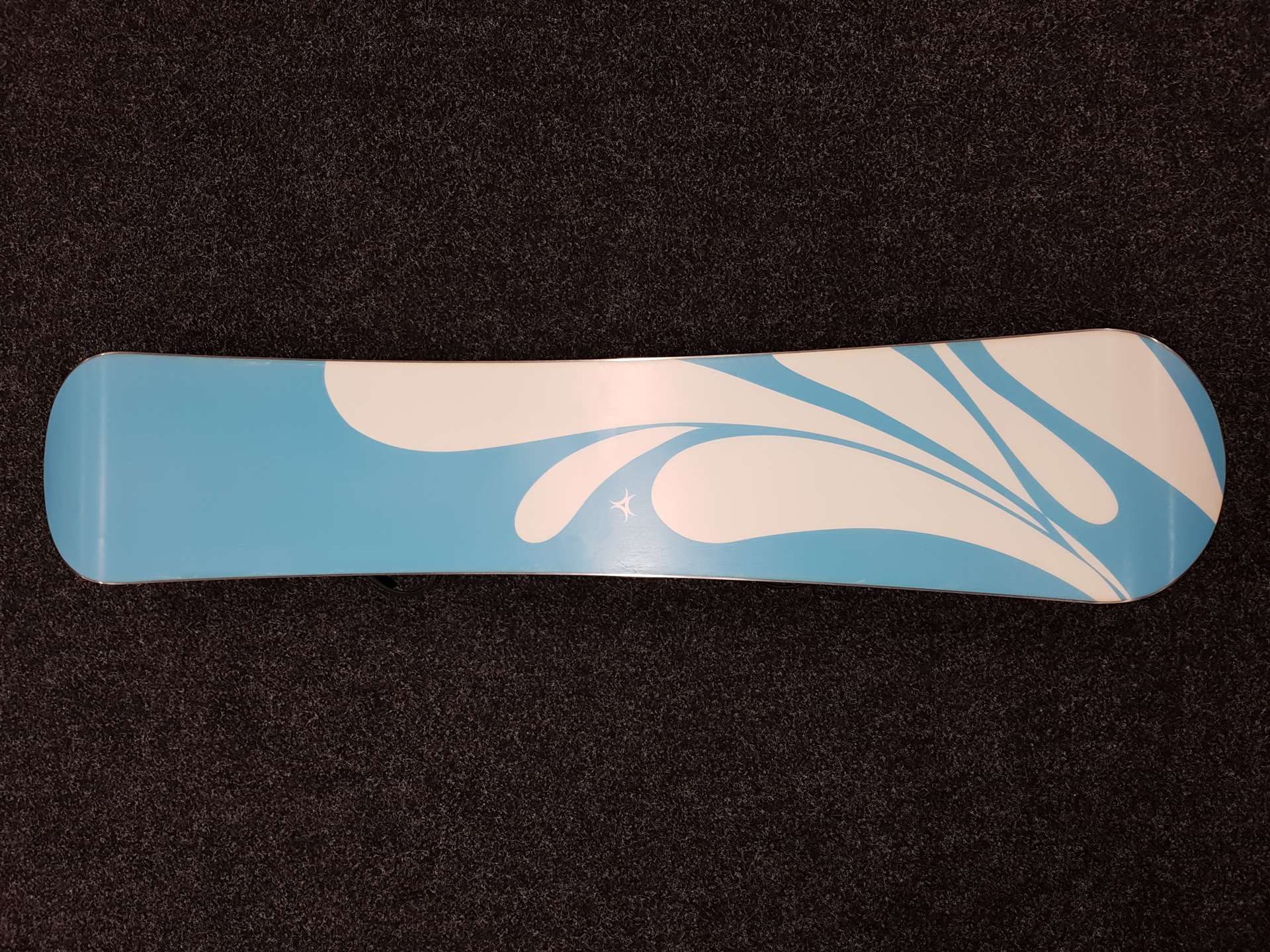 Használt RADICAL Picasso snowboard + Salomon kötés XS/S méretben