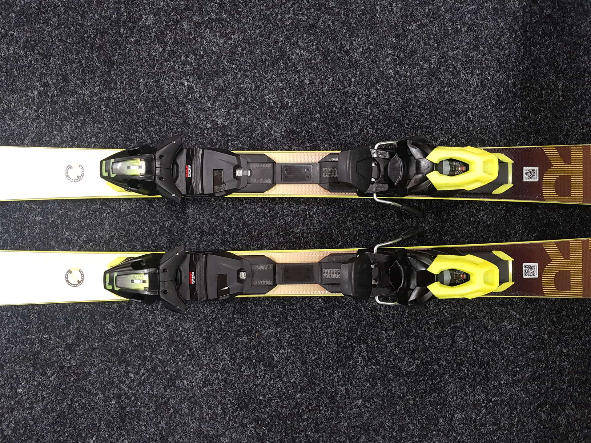 Použité lyže HEAD E.SLR + vázání Head 11