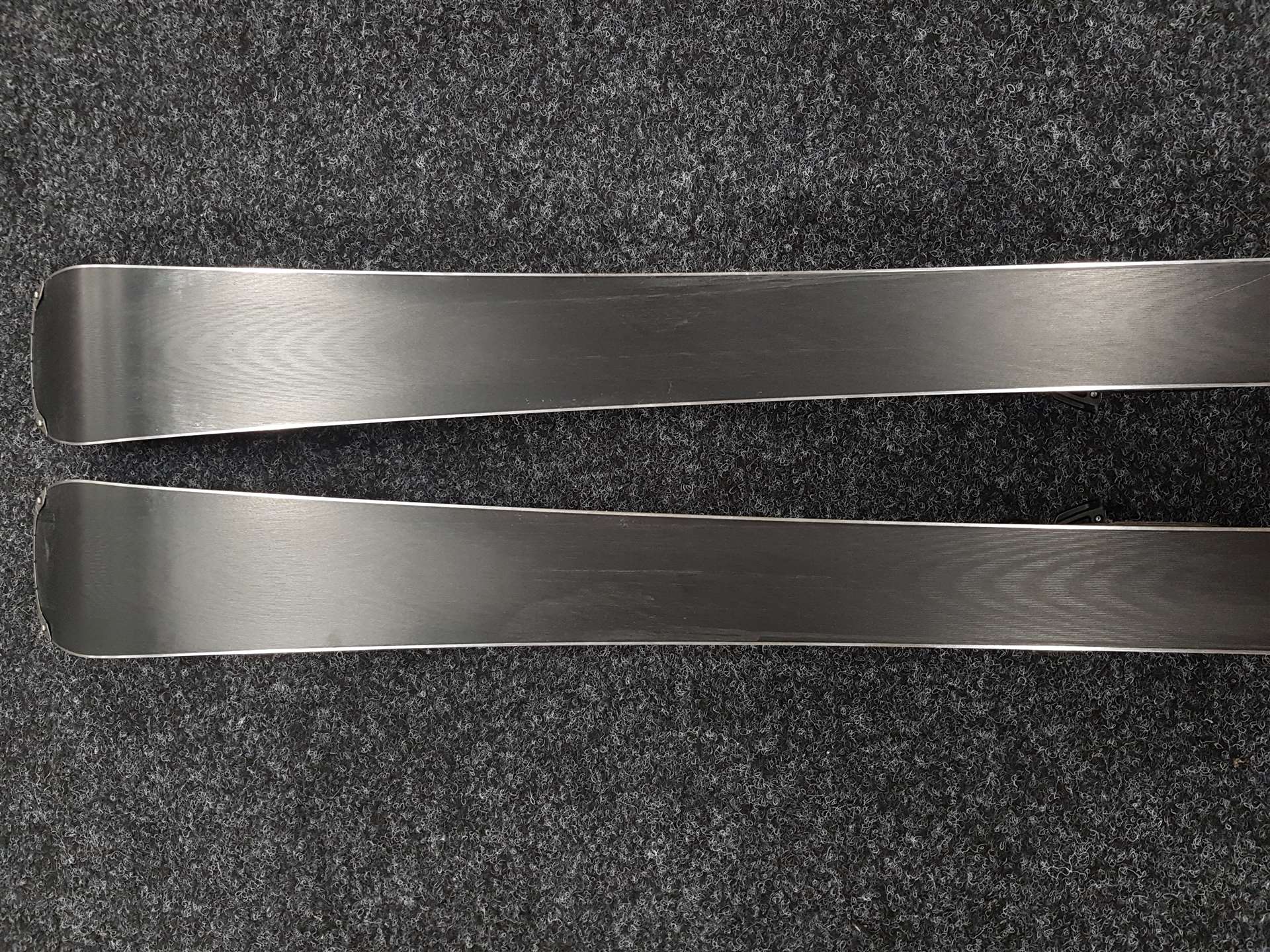 Použité lyže HEAD E.SLR + vázání Head 11