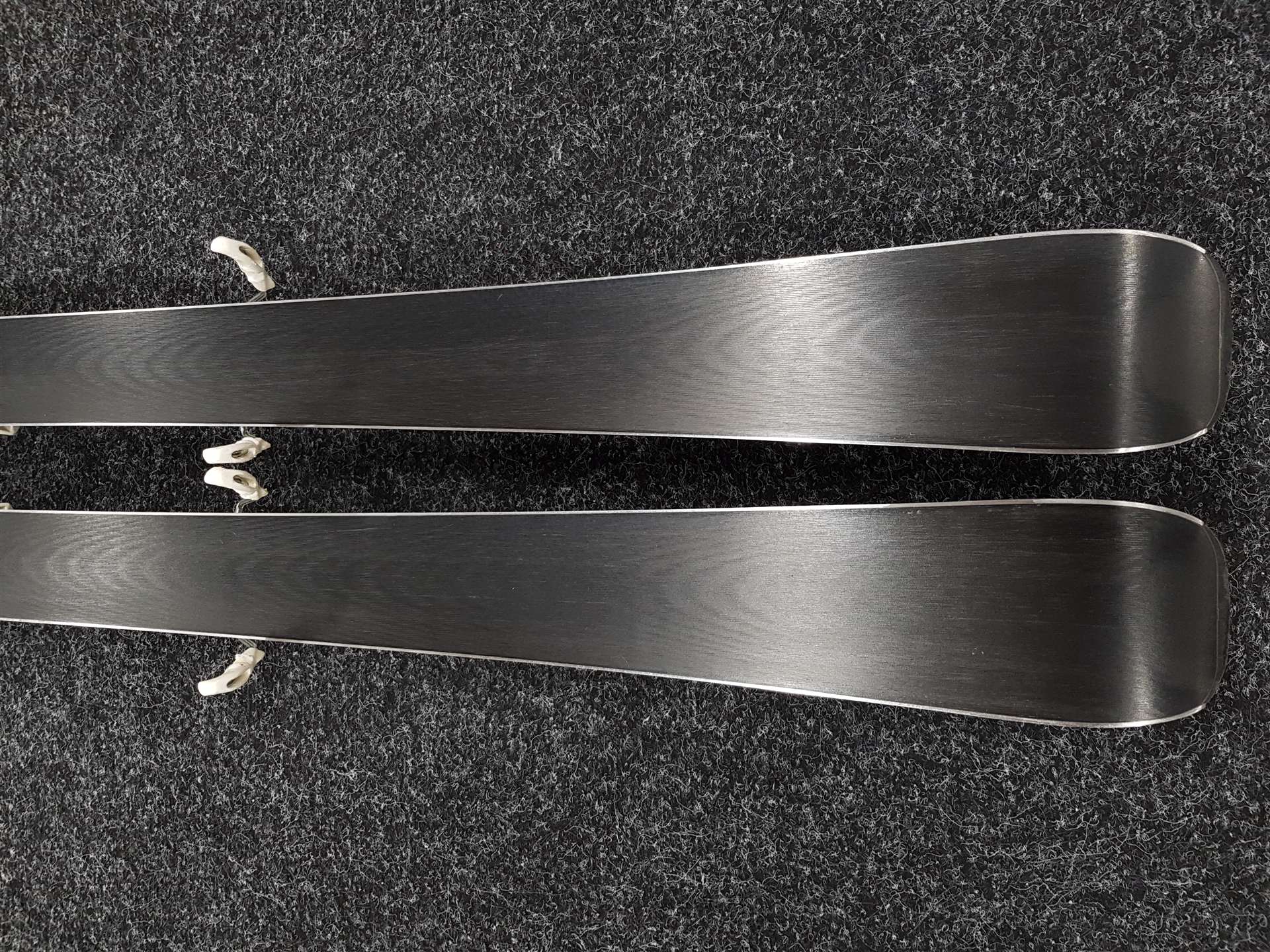 Używane narty BLIZZARD Elevate 7.7 + wiązania Marker TLT 10