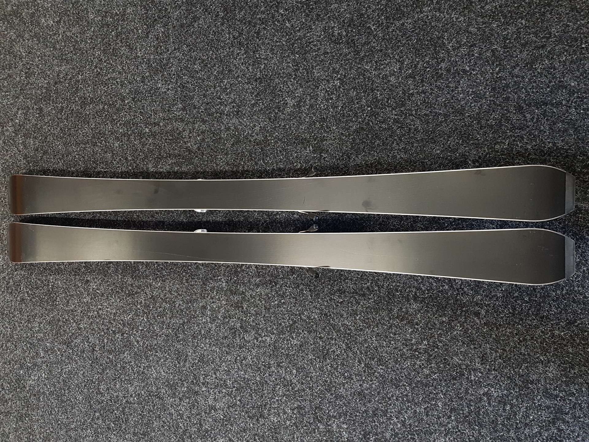 Używane narty ARTIS 2 + wiązania Tyrolia PR 11