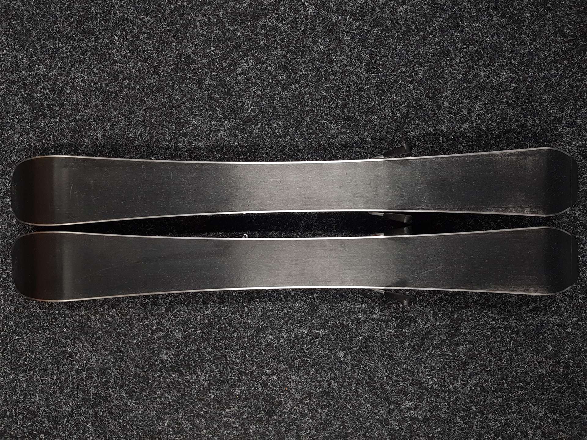 Použité detské lyže SPORTEN Gangster + viazanie Tyrolia SL 4,5