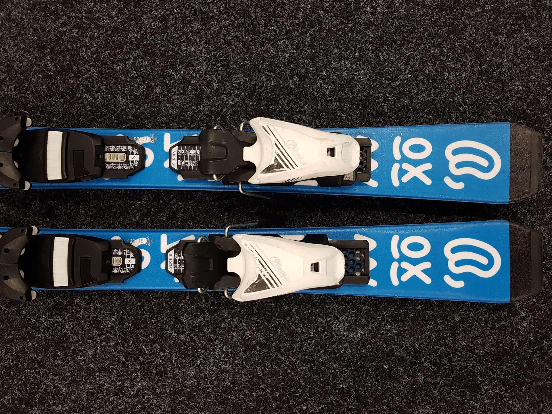 Skis enfant d'occasion SPORTEN XOXO + fixations Tyrolia SLR 4.5