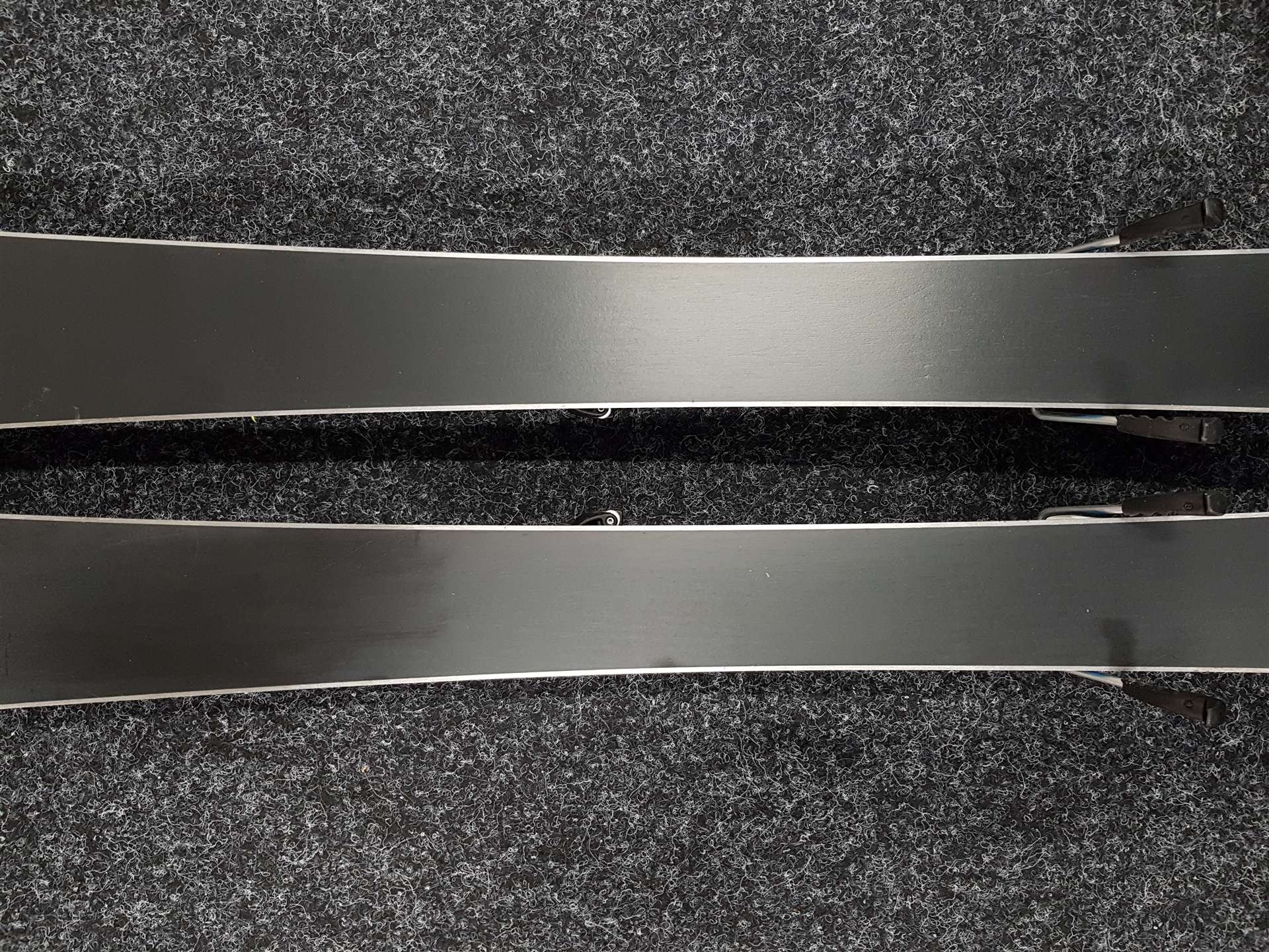 Skis enfant d'occasion SPORTEN XOXO + fixations Tyrolia SLR 4.5