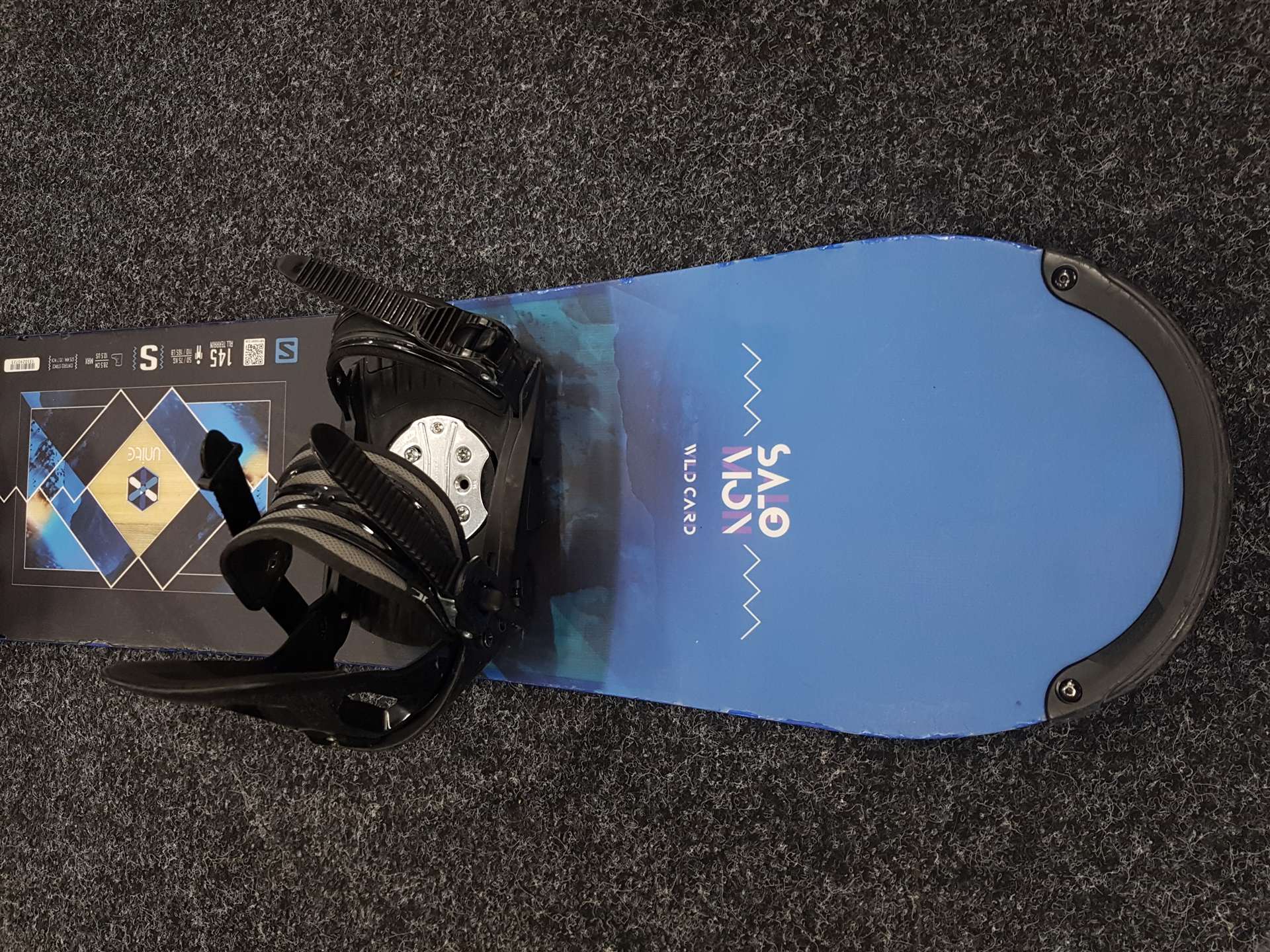 Použitý snowboard SALOMON WLD CARD + vázání Intercharger velikost M