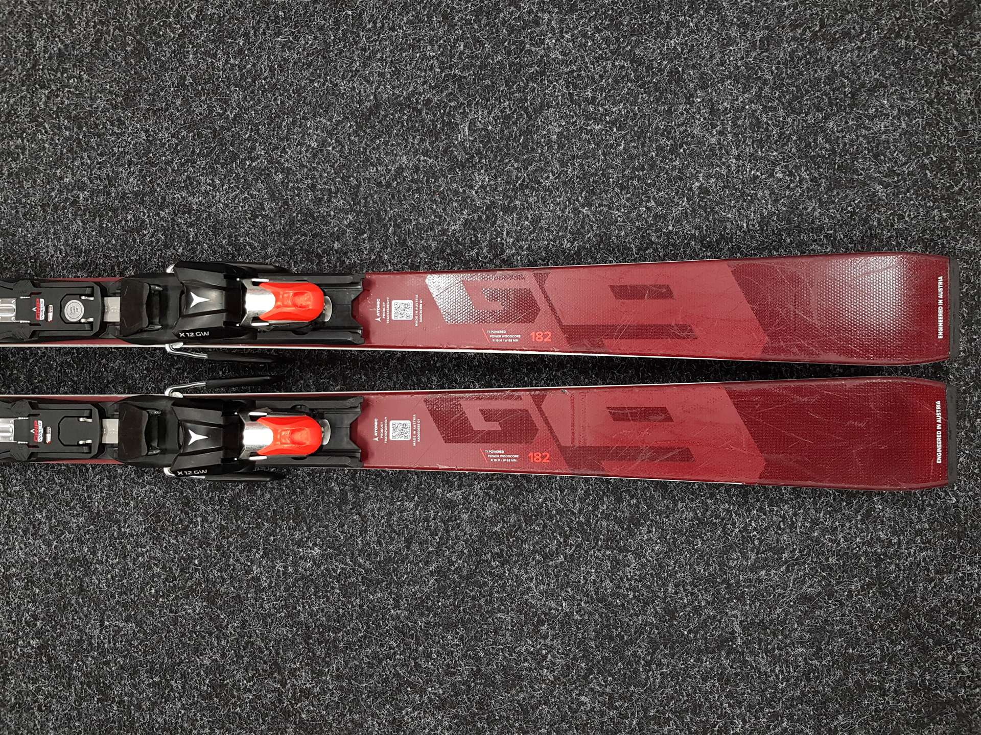 Używane narty ATOMIC Redster G9 + wiązania Atomic X12 GW