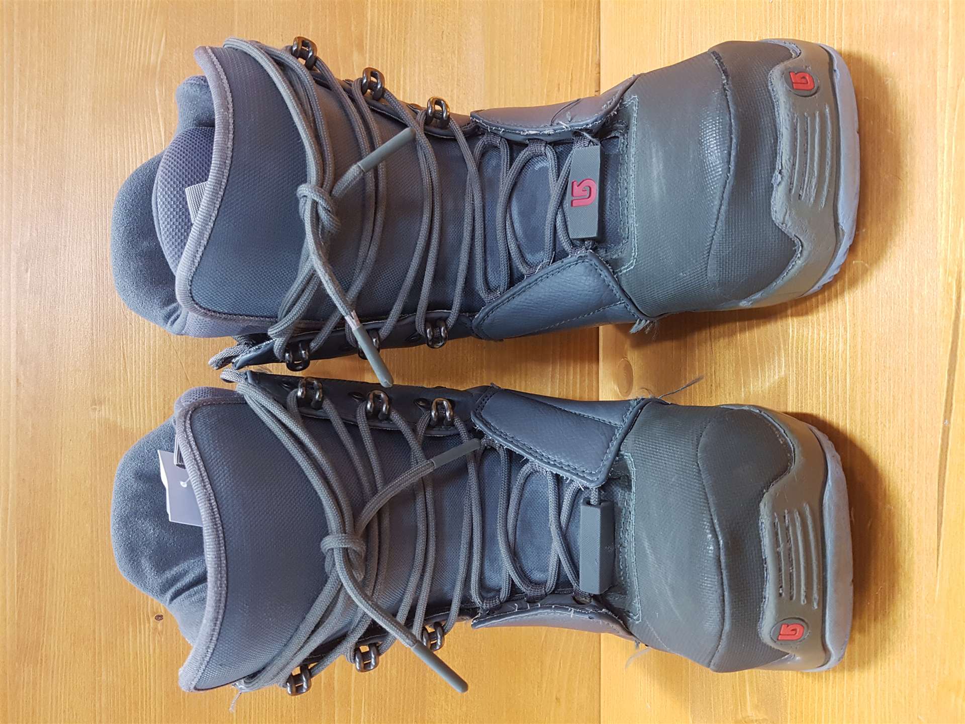 Ghete de snowboard BURTON Progression folosite