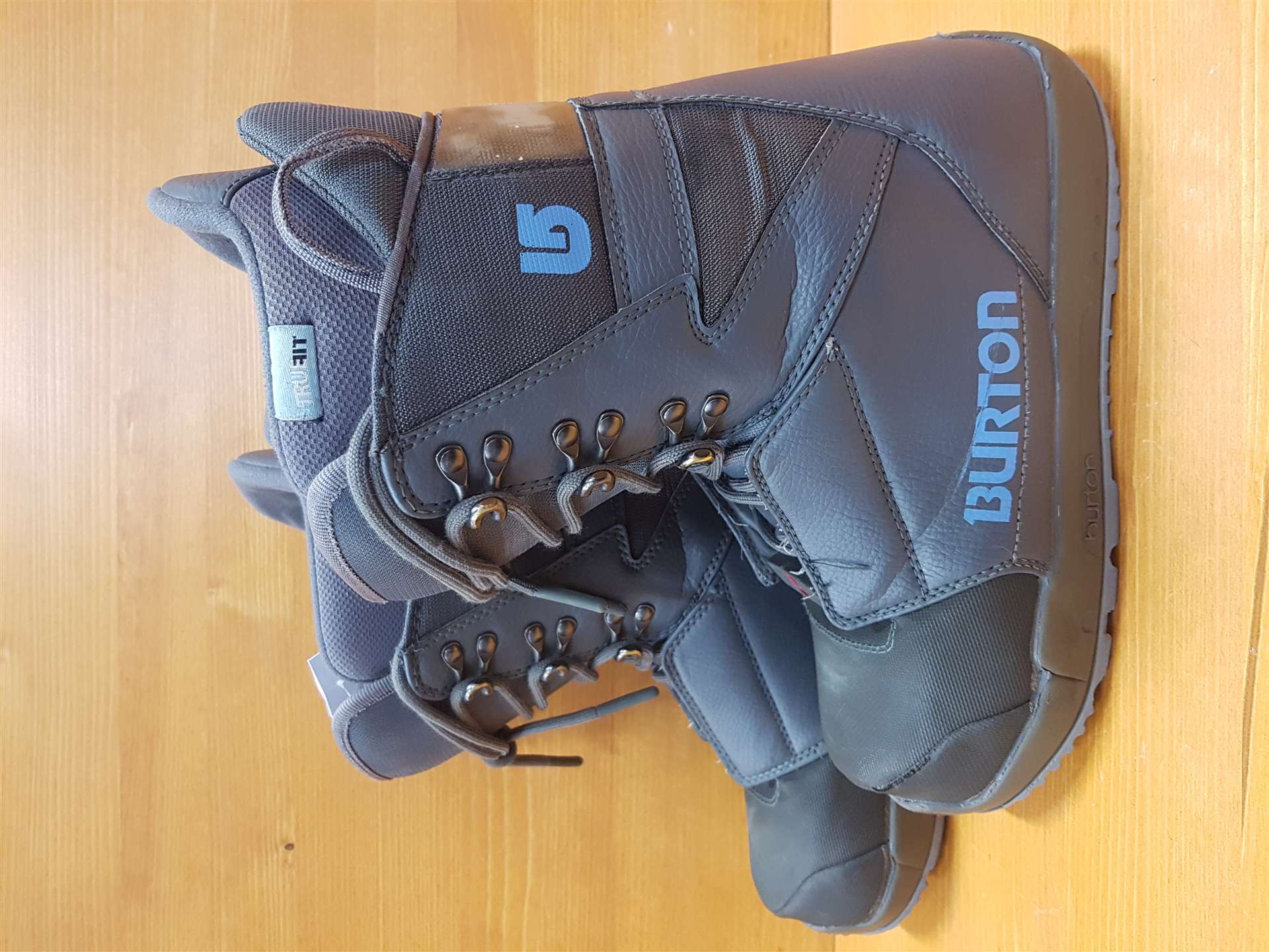 Ghete de snowboard BURTON Progression folosite