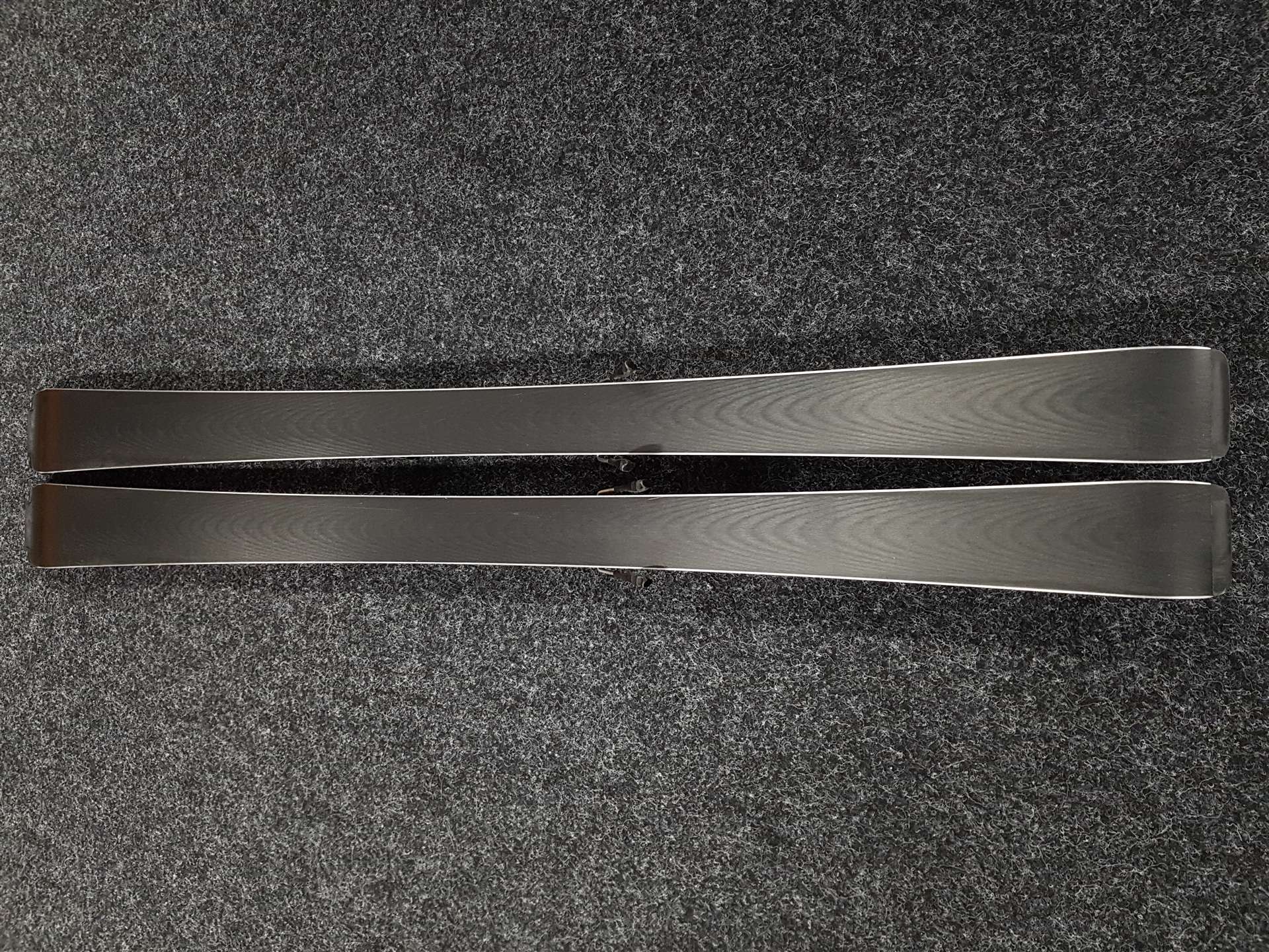 Použité lyže VOLKL Racetiger GS + viazanie Marker 4.5