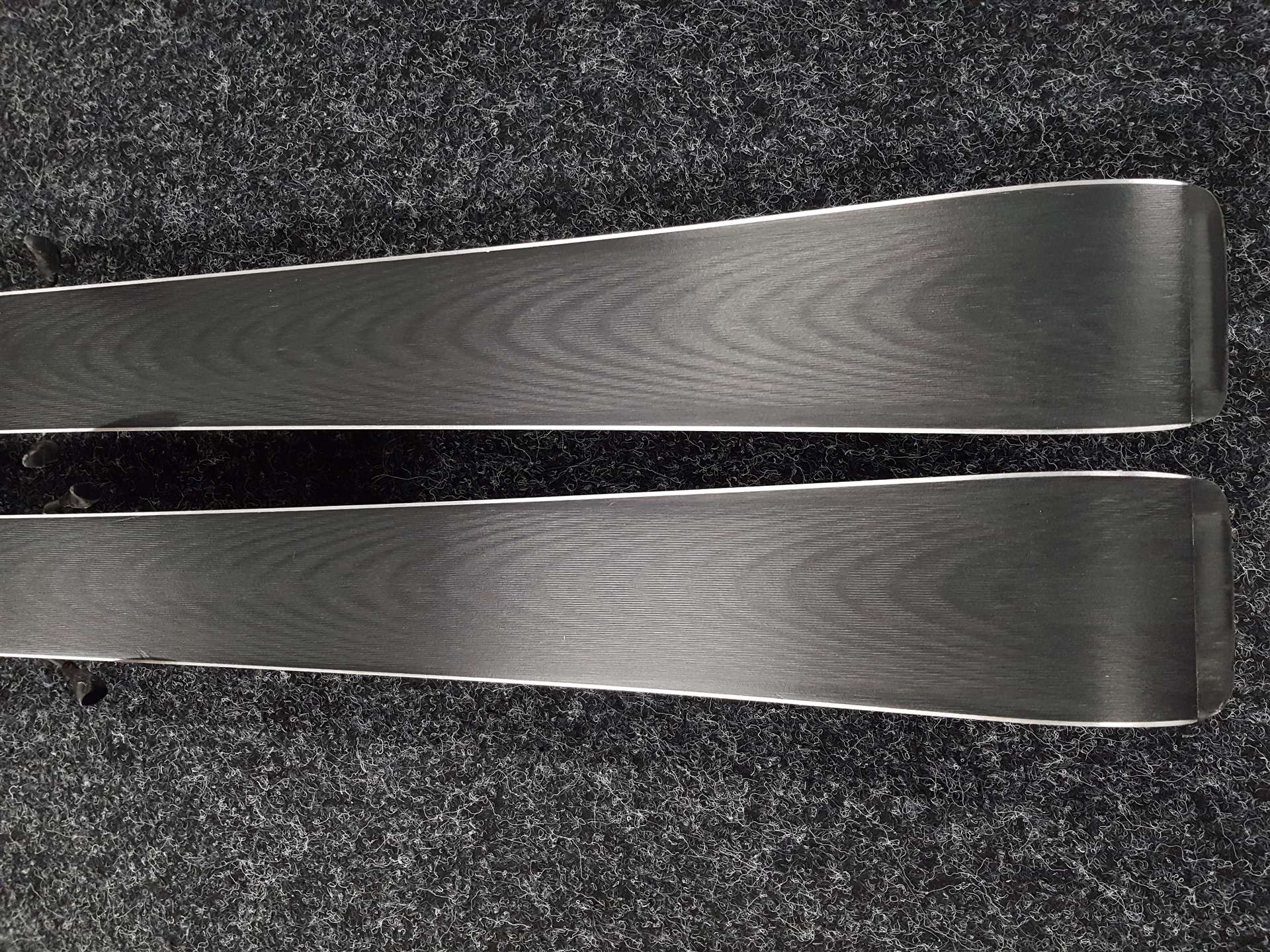 Použité lyže VOLKL Racetiger GS + viazanie Marker 4.5