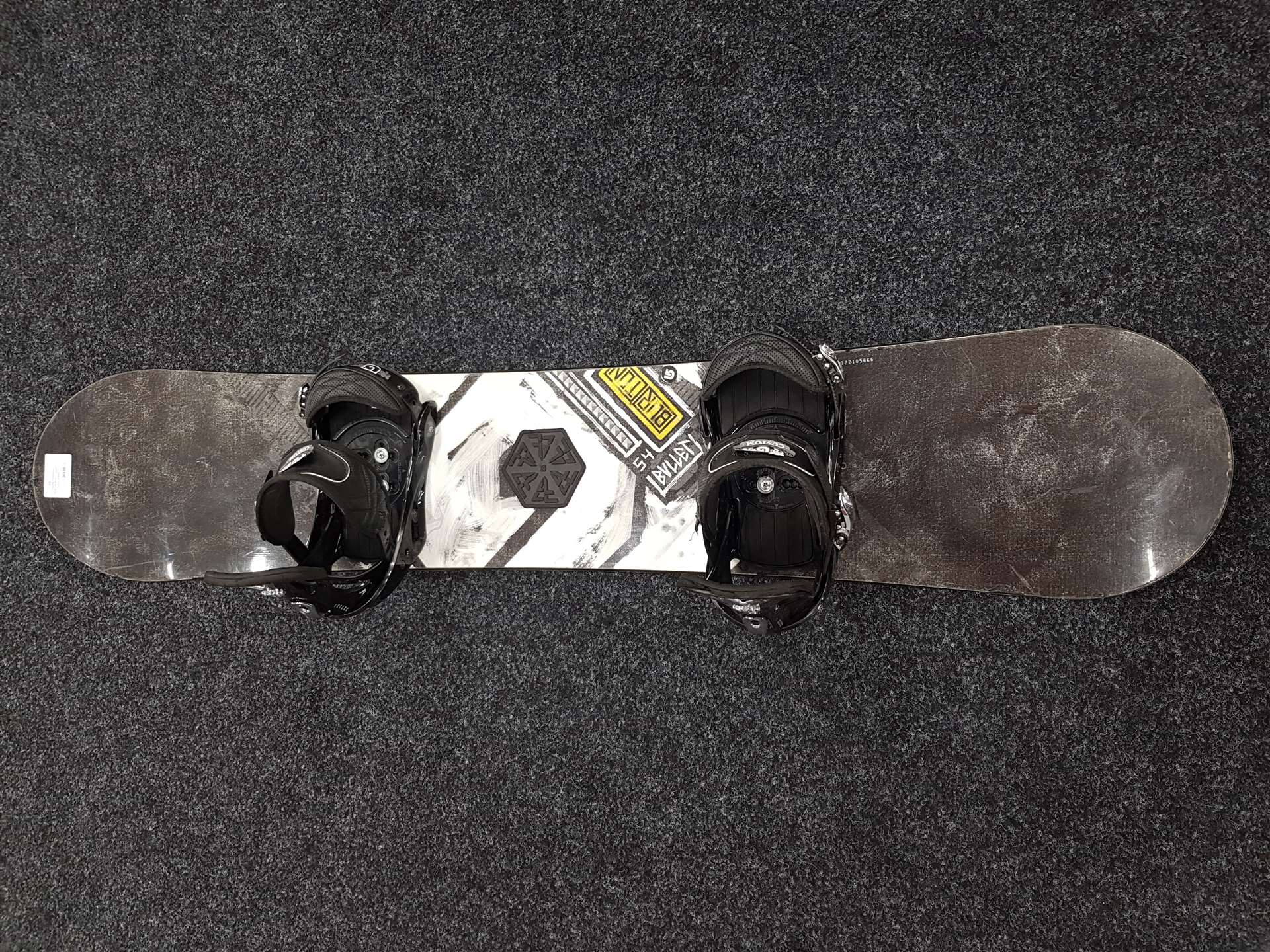 Použitý snowboard BURTON Bullet + vázání Burton velikost L