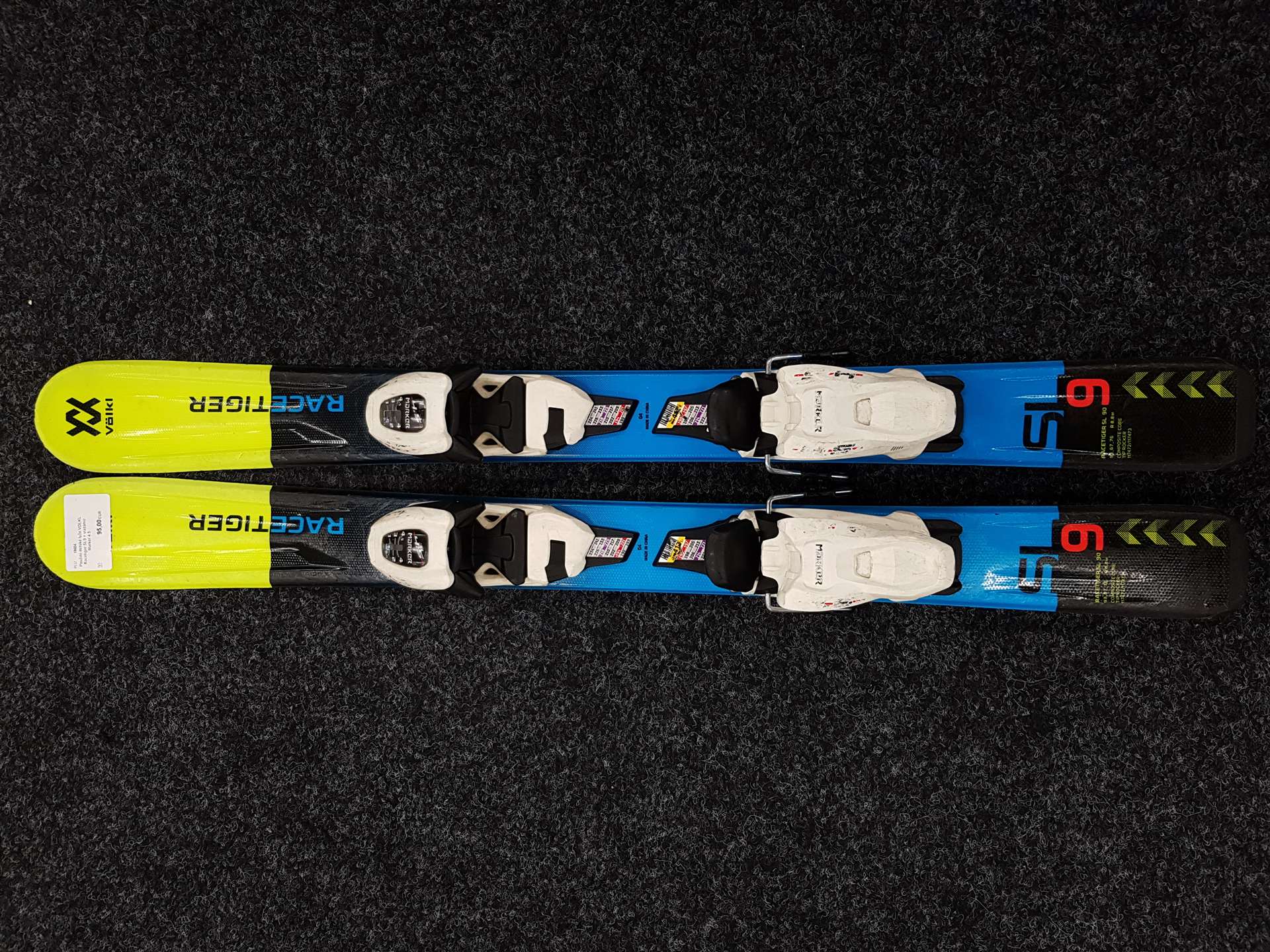 Použité dětské lyže VOLKL Racetiger SL9 + vázání Marker 4.5