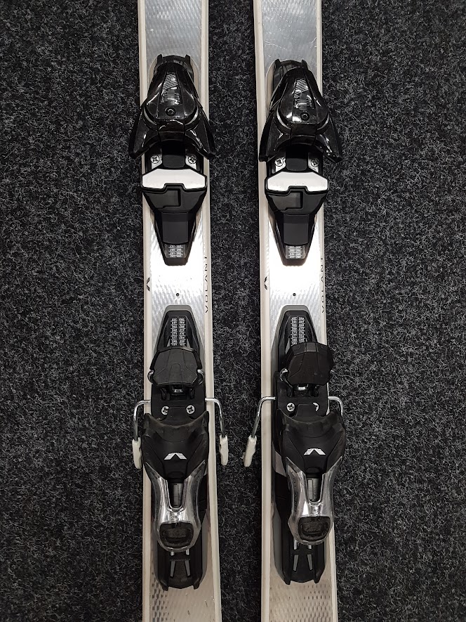 Bazaar-Ski Volant Silver Spur