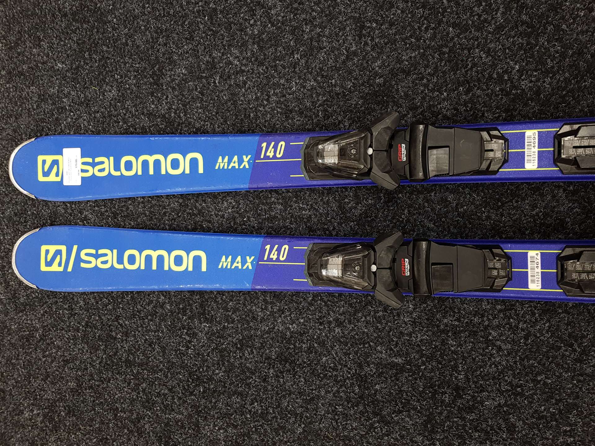 Skis SALOMON Max d'occasion + fixations Salomon M10