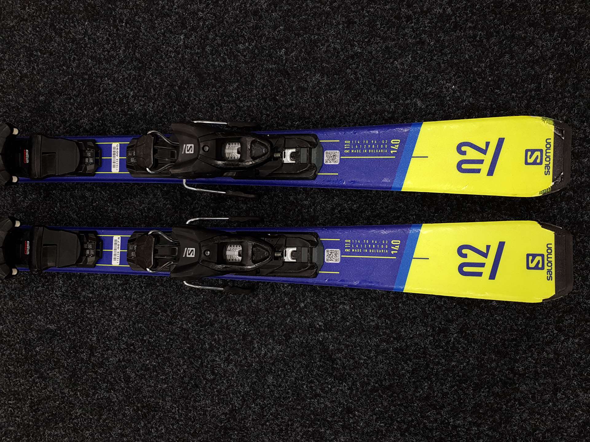 Skis SALOMON Max d'occasion + fixations Salomon M10