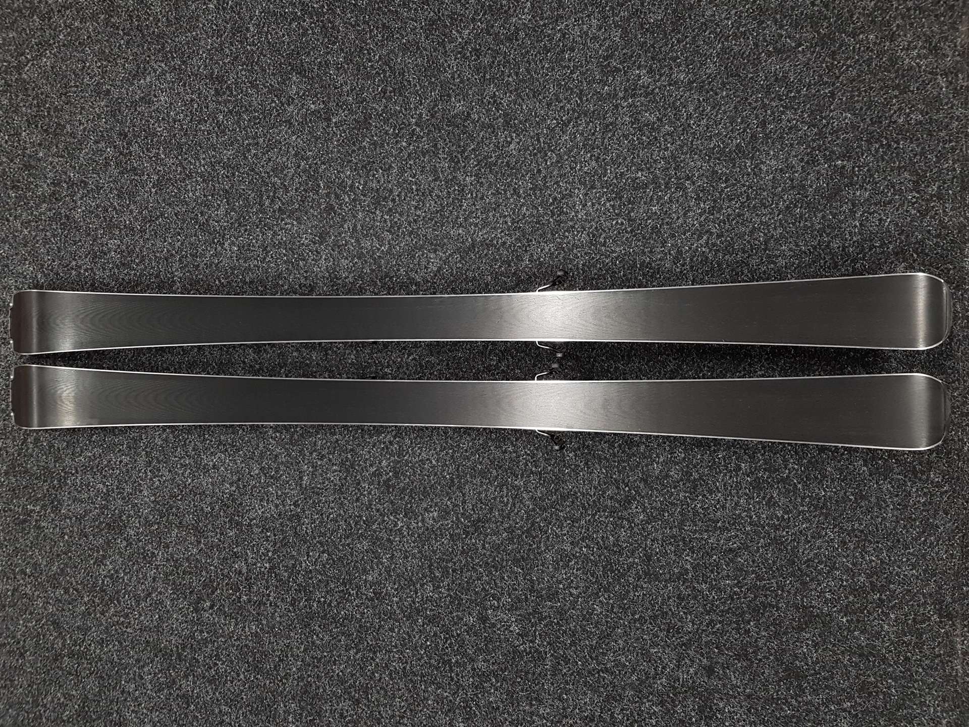 Skis d'occasion BLIZZARD WCR 72 + fixations Marker TLT 10