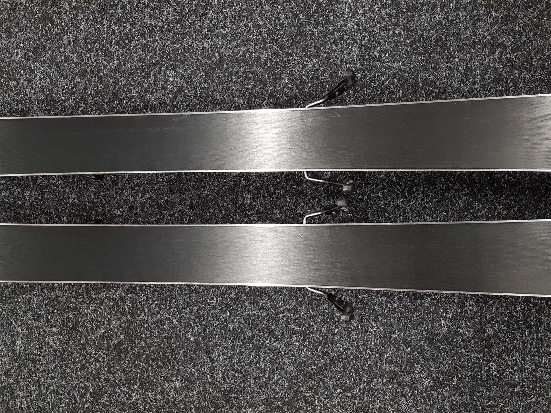 Skis d'occasion BLIZZARD WCR 72 + fixations Marker TLT 10