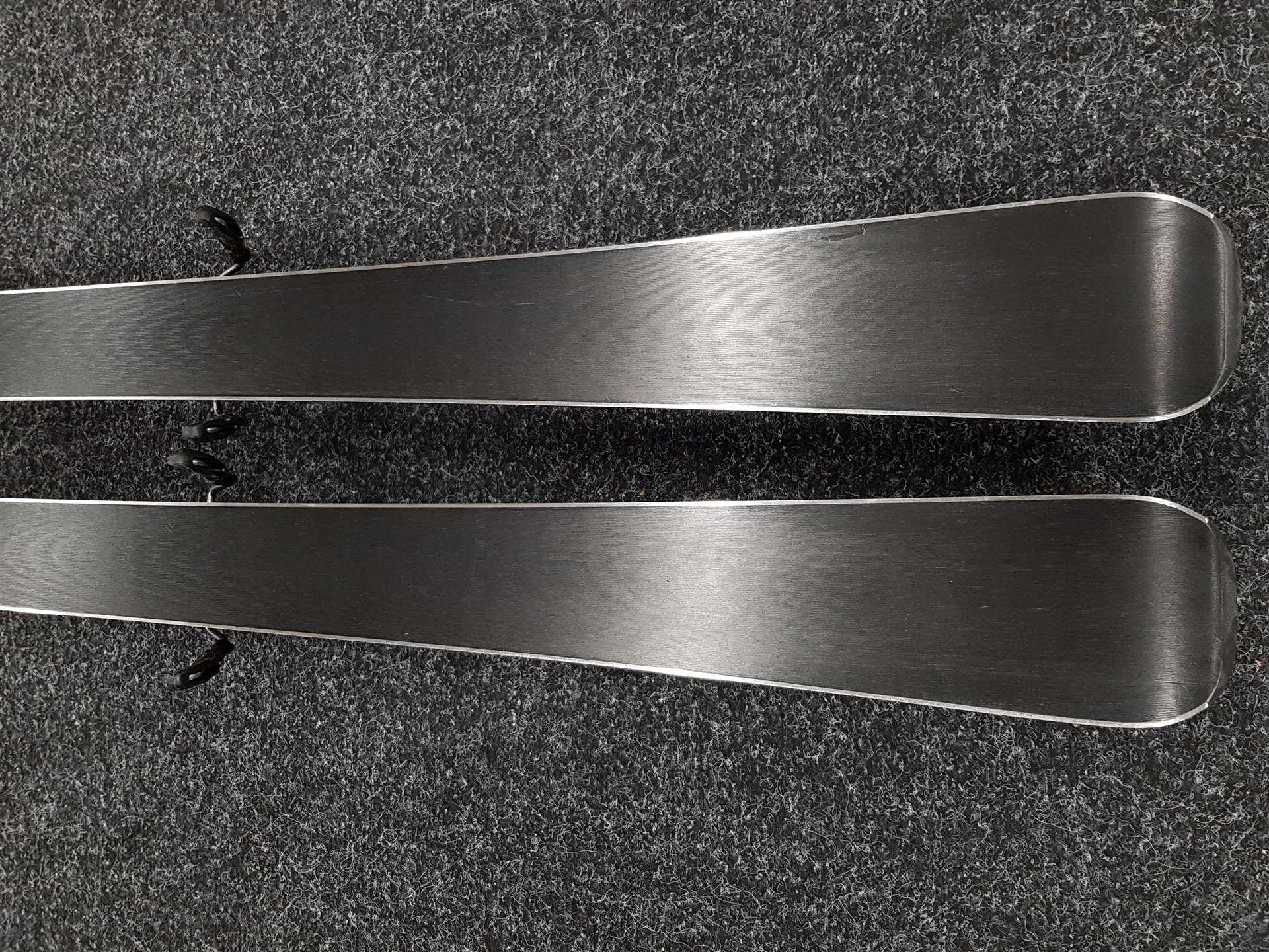 Skis d'occasion BLIZZARD WCR 72 + fixations Marker TLT 10