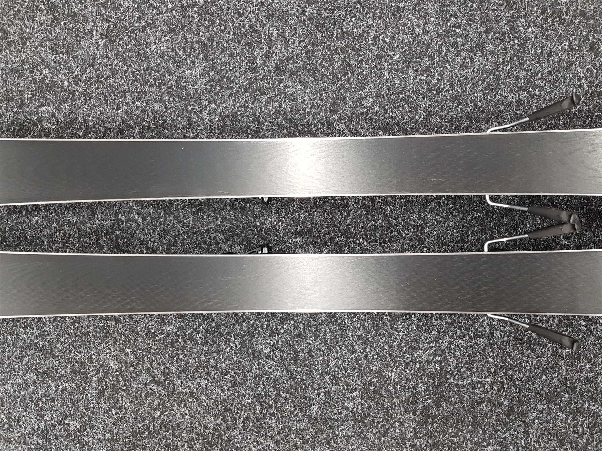Gebrauchte HEAD Shape 3.0 Ski + Tyrolia 10 Bindungen