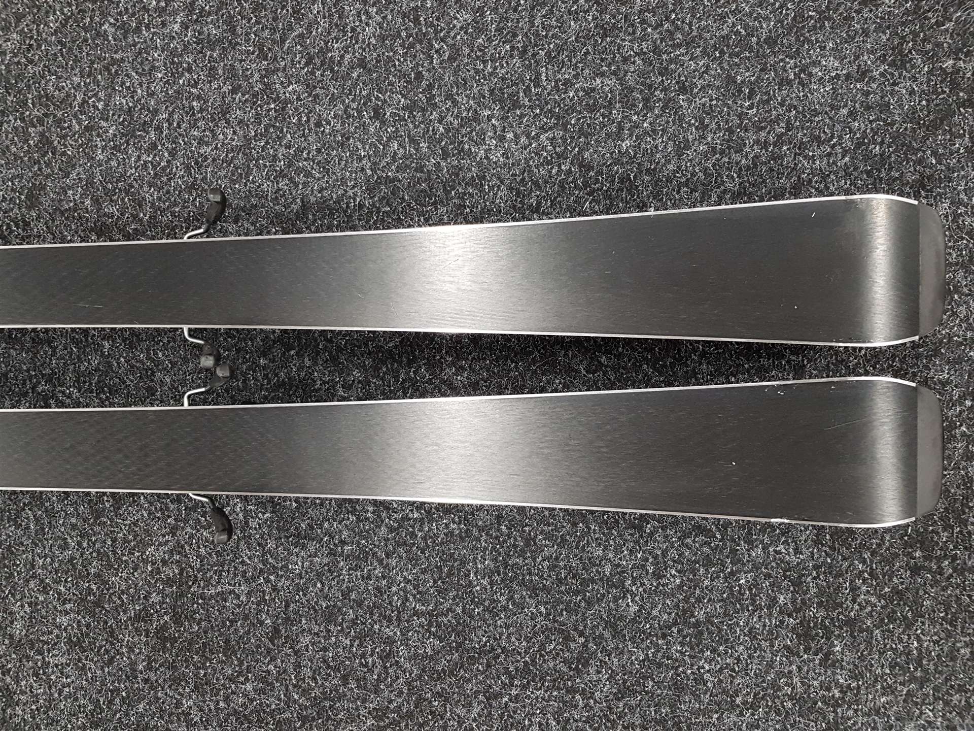Gebrauchte HEAD Shape 3.0 Ski + Tyrolia 10 Bindungen