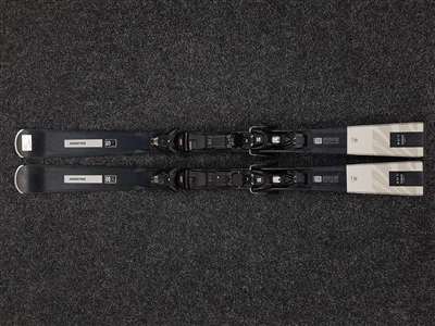 Schiuri folosite SALOMON S/MAX W X7 TI + legături Salomon M10