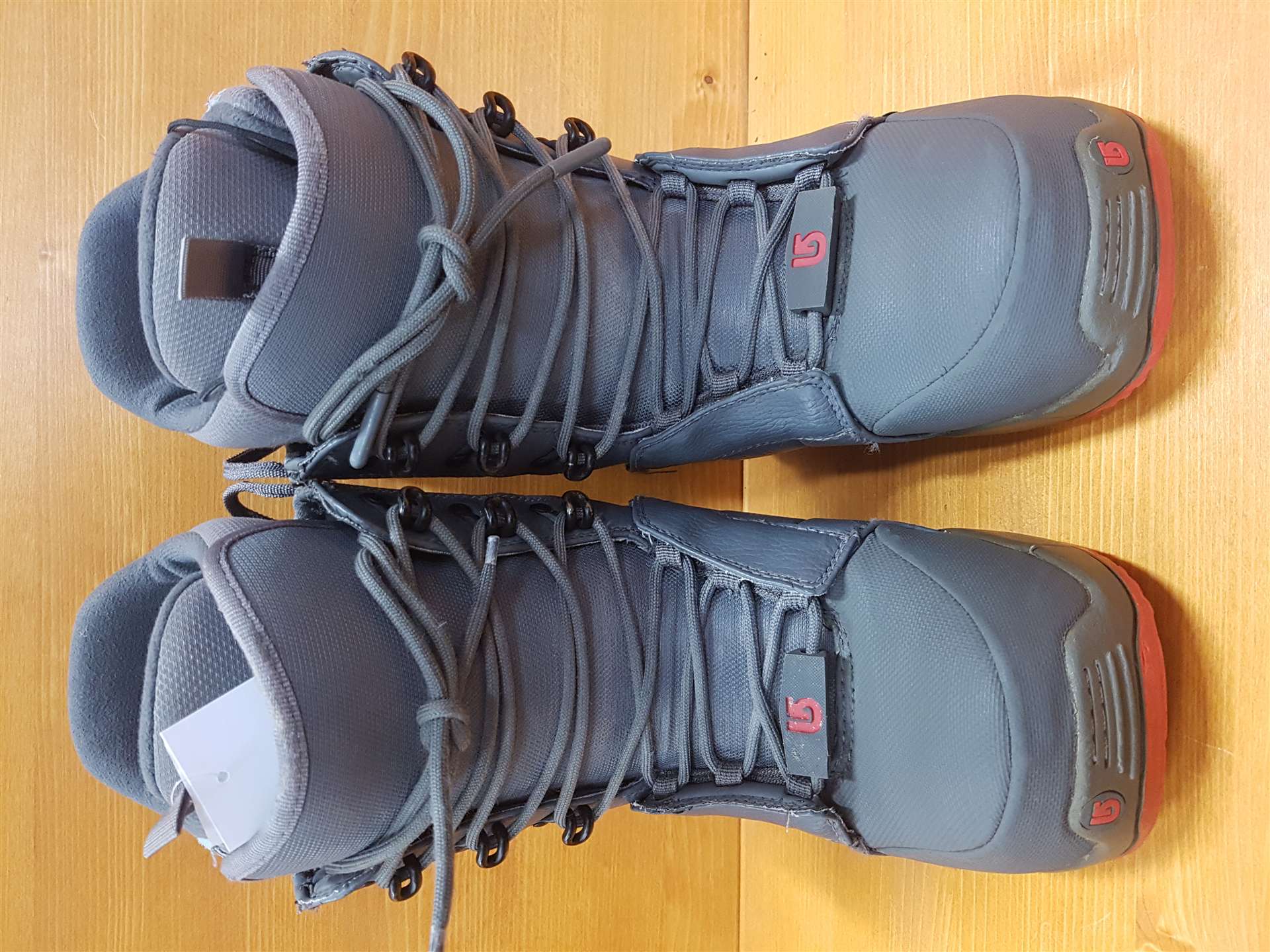 Ghete de snowboard BURTON Progression W folosite