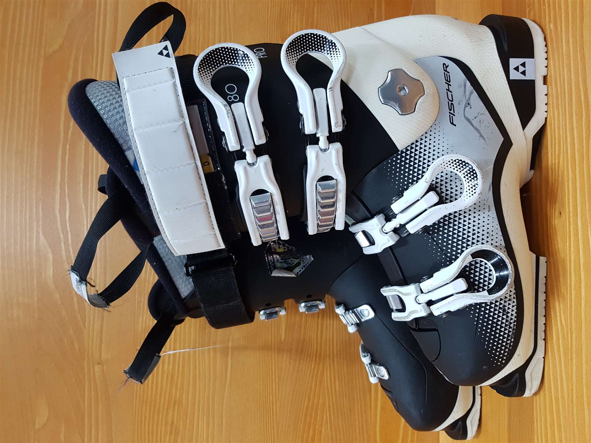 Použité lyžiarky FISCHER RC PRO