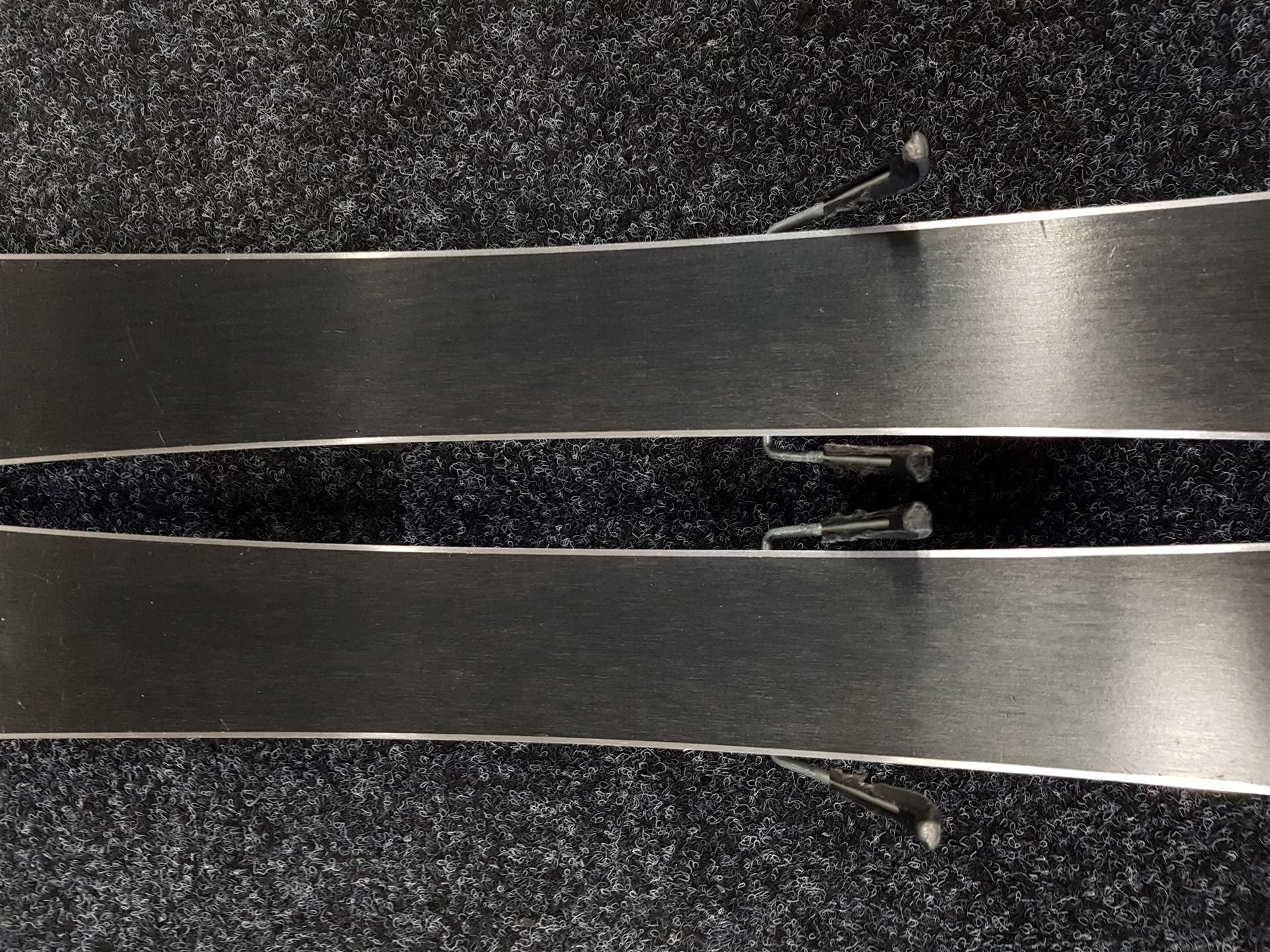 Gebrauchte Kinderski VÖLKL Racetiger 5 + Bindungen Marker 4.5