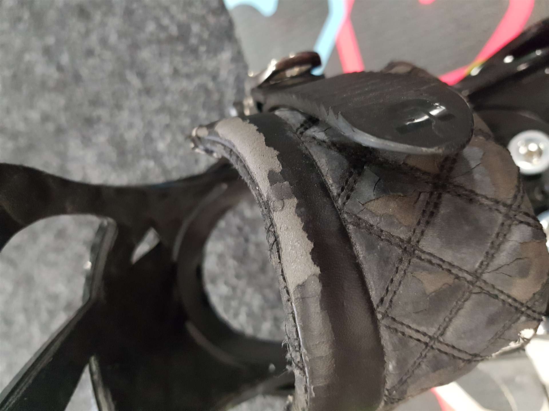 Snowboard SALOMON Lara usato + attacchi Burton taglia S/M