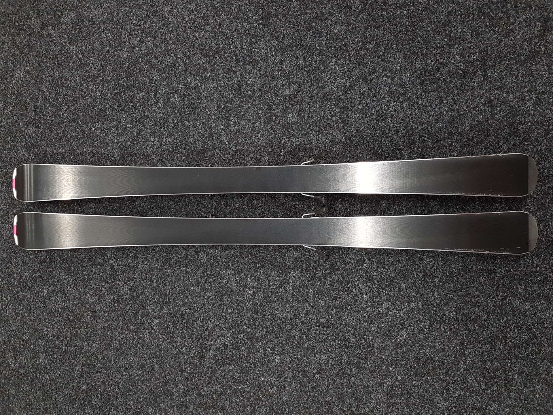 Použité lyže McKinley Sweety + viazanie Tyrolia SX 7.5