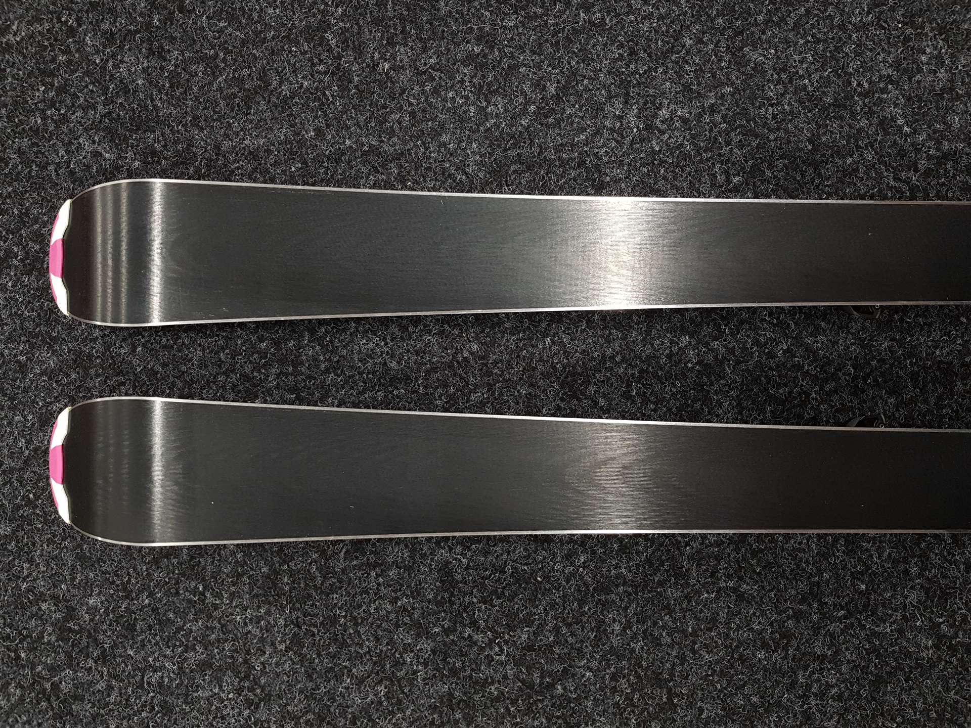 Použité lyže McKinley Sweety + viazanie Tyrolia SX 7.5