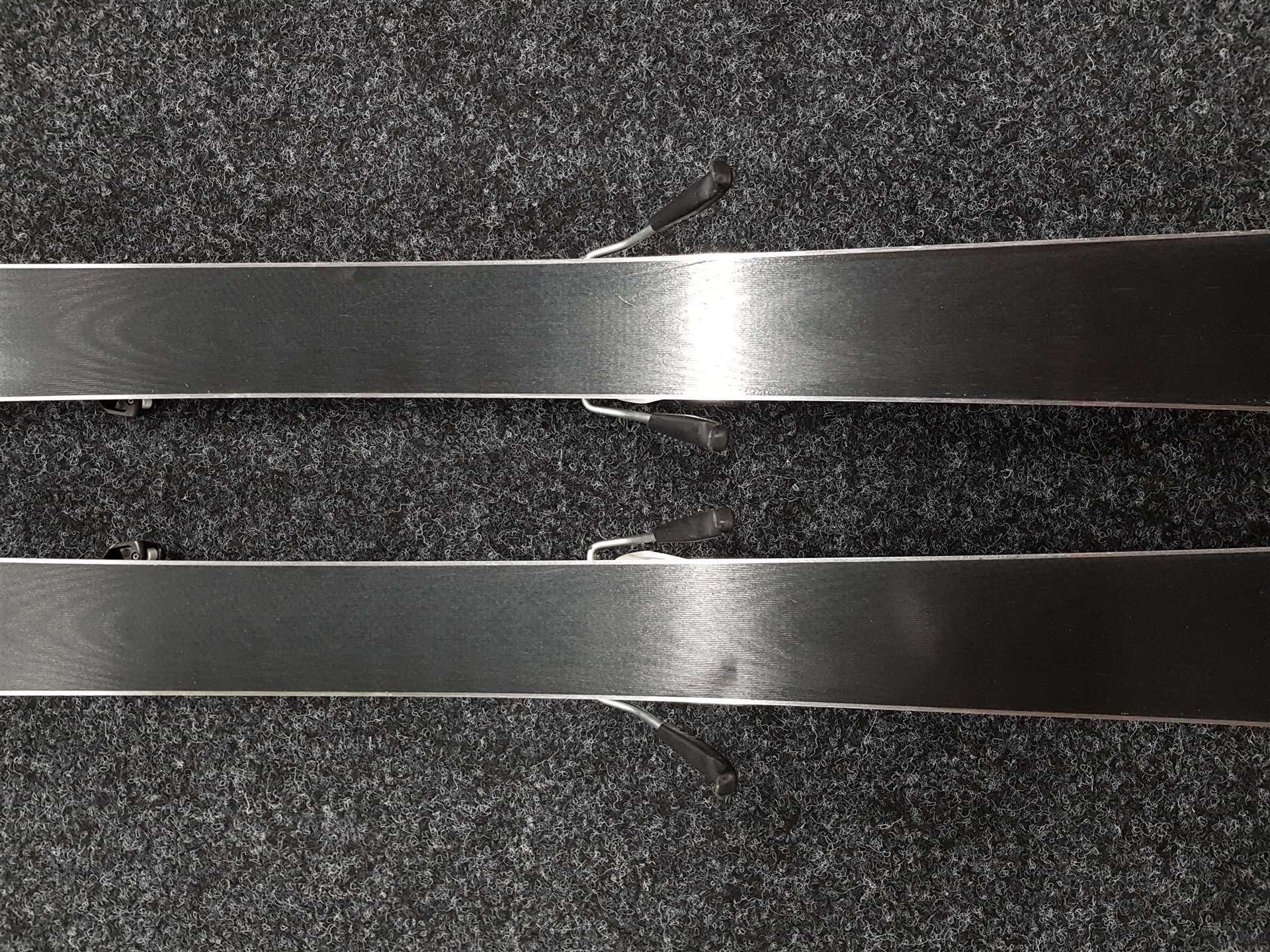 Použité lyže McKinley Sweety + viazanie Tyrolia SX 7.5