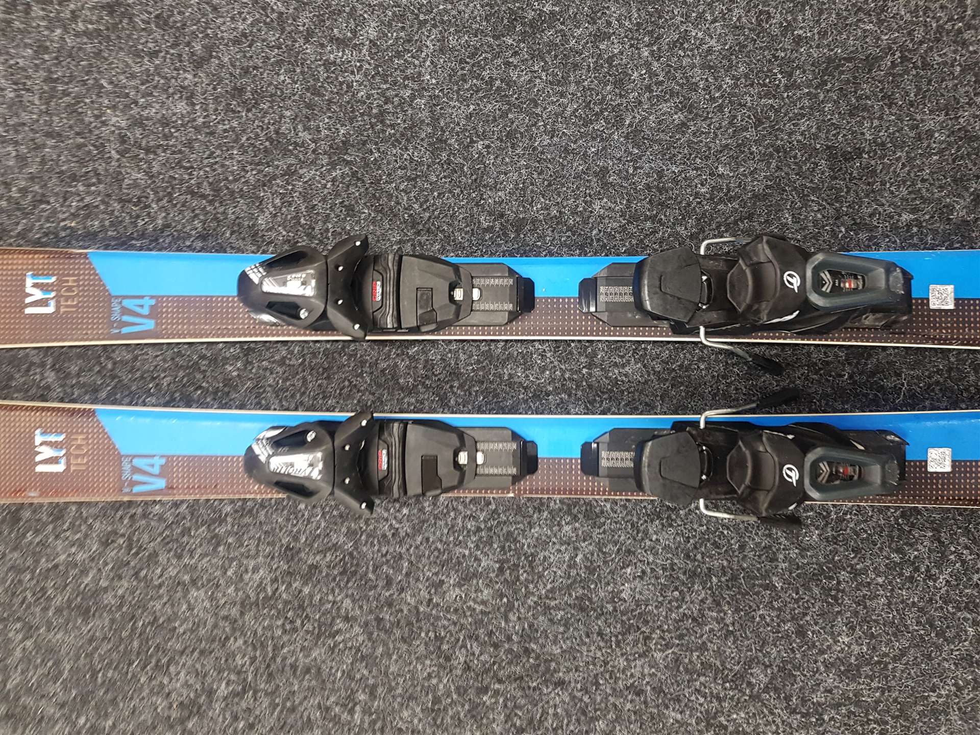 Schiuri folosite HEAD LYT V4 + legături Tyrolia PR 10