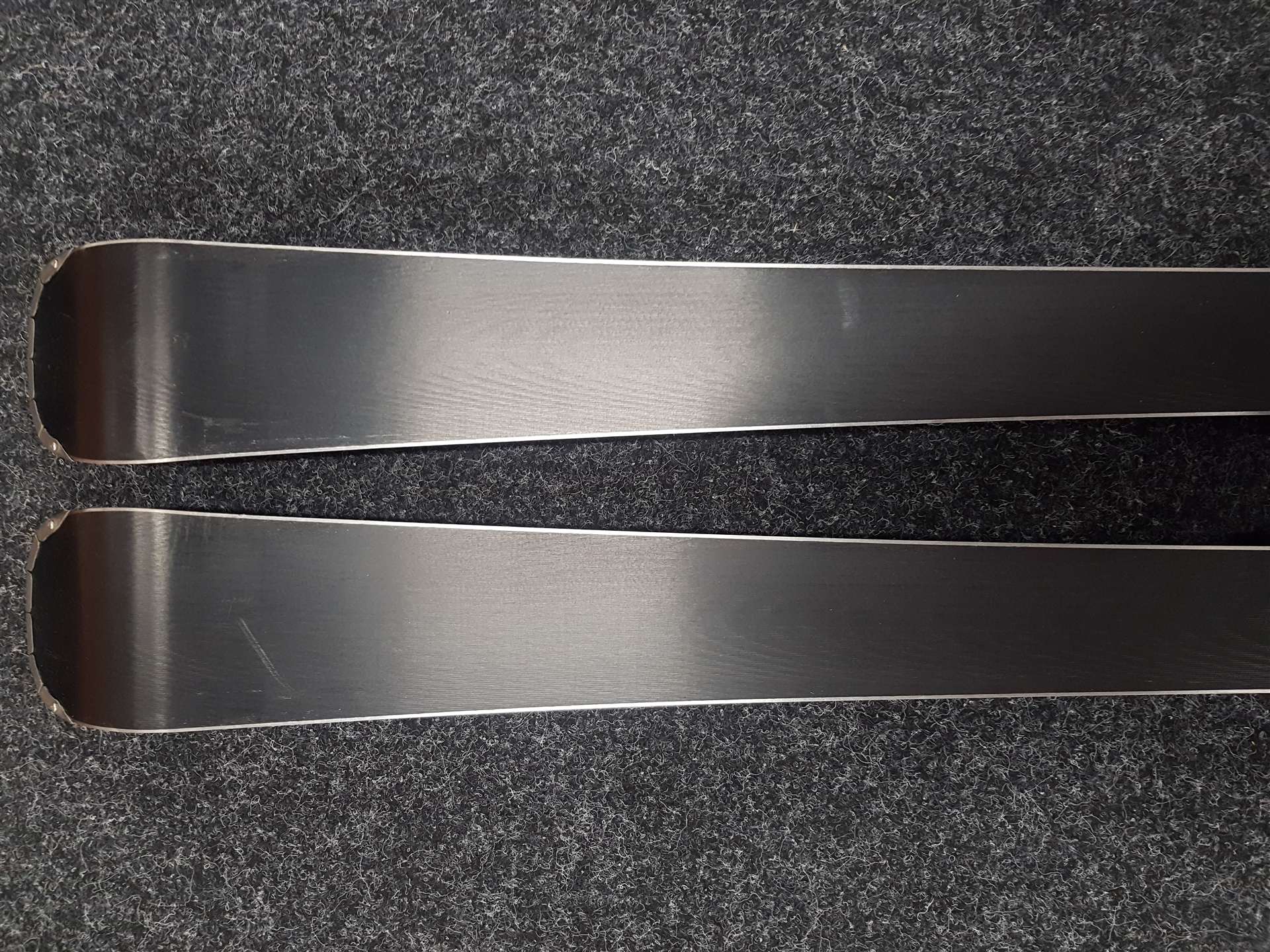 Schiuri folosite HEAD LYT V4 + legături Tyrolia PR 10