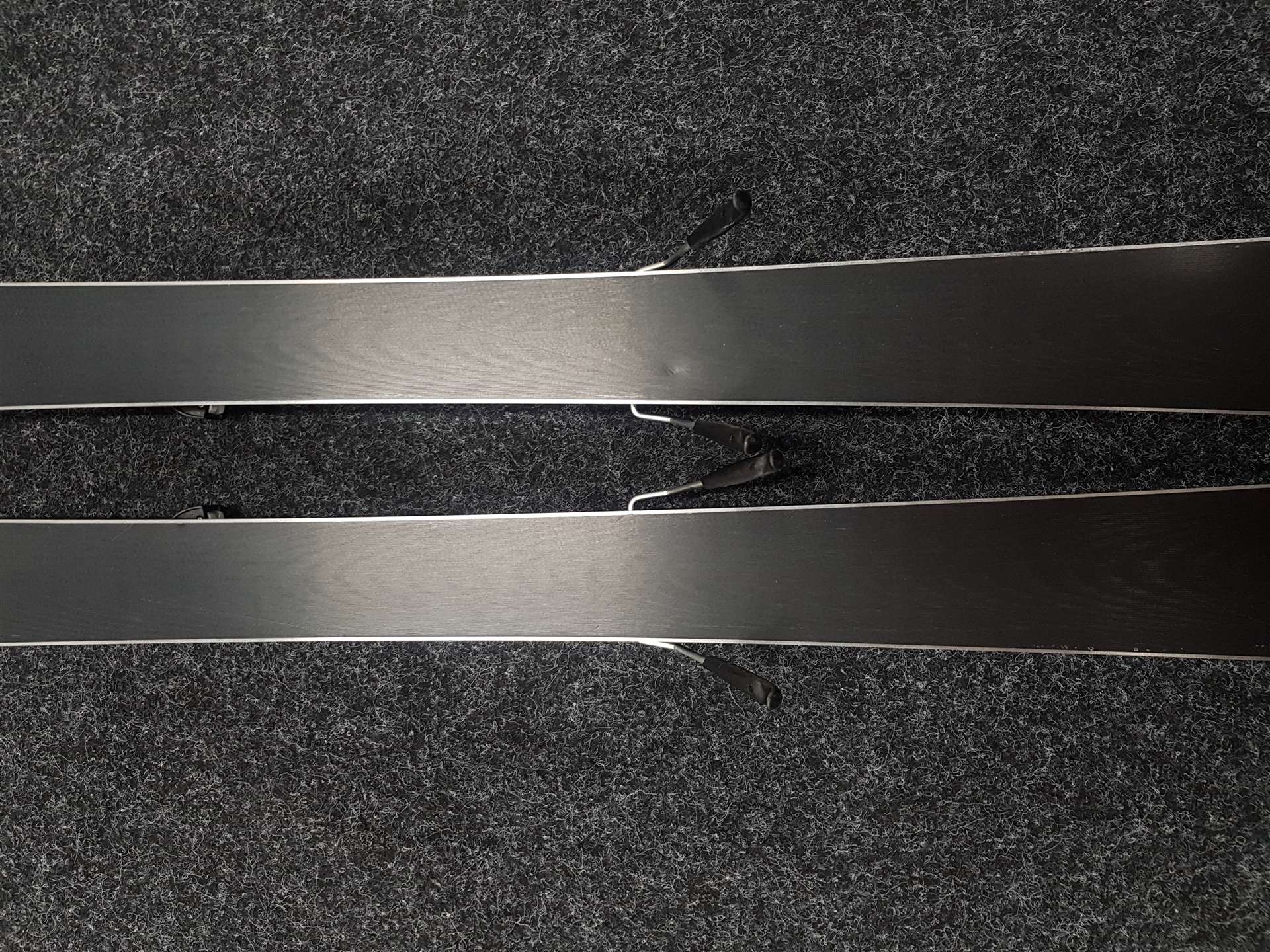 Schiuri folosite HEAD LYT V4 + legături Tyrolia PR 10