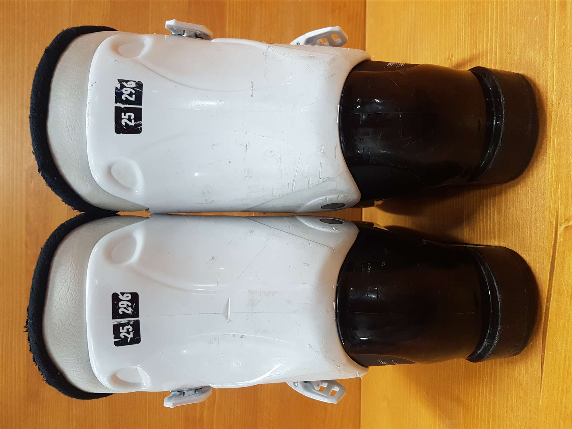 Použité lyžiarky SALOMON T3