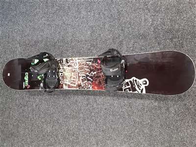 Gebrauchtes Cygnus Rebel Snowboard + Volkl Bindungen Größe M