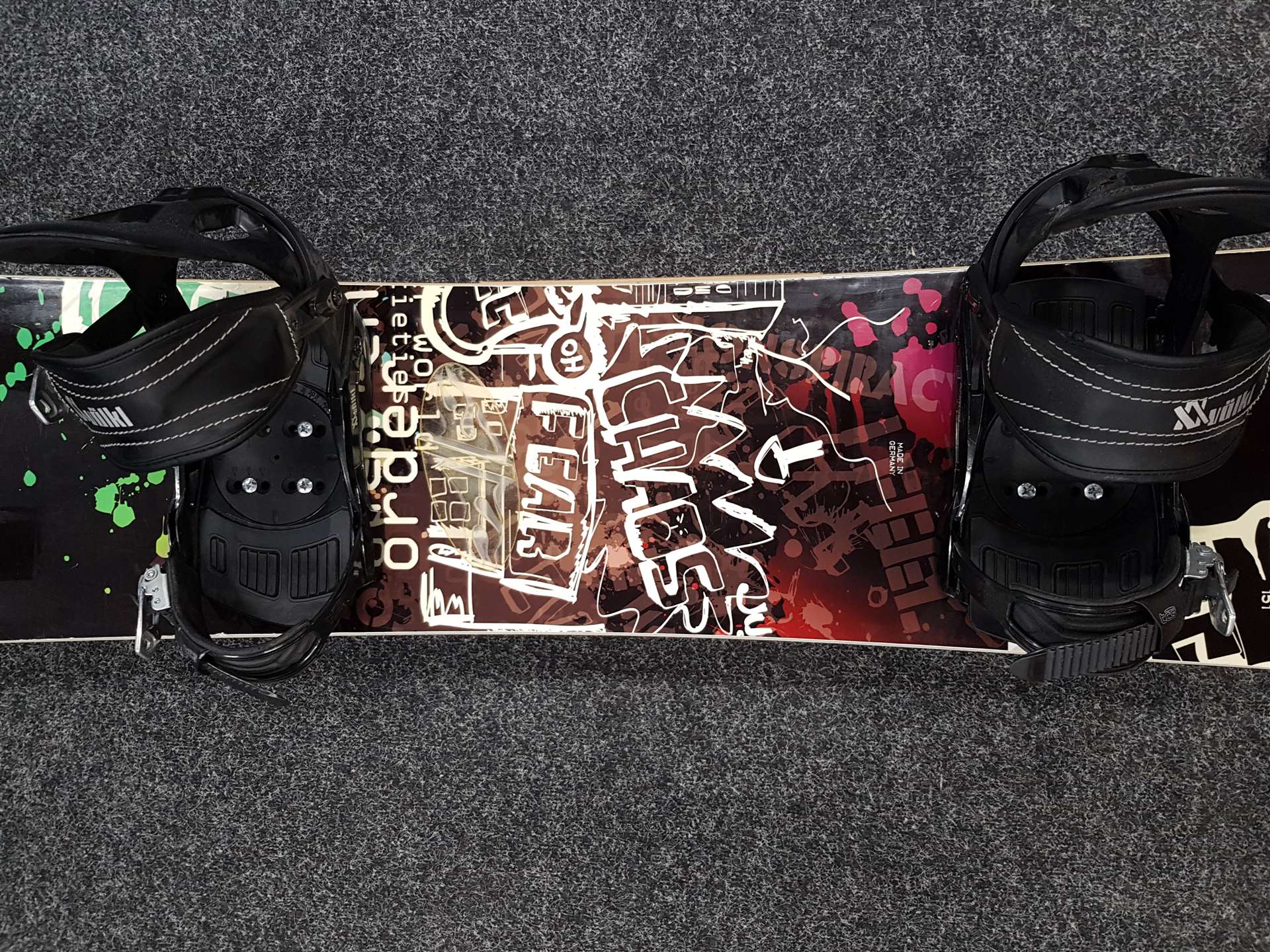 Używana deska snowboardowa Cygnus Rebel + wiązania Volkl rozmiar M
