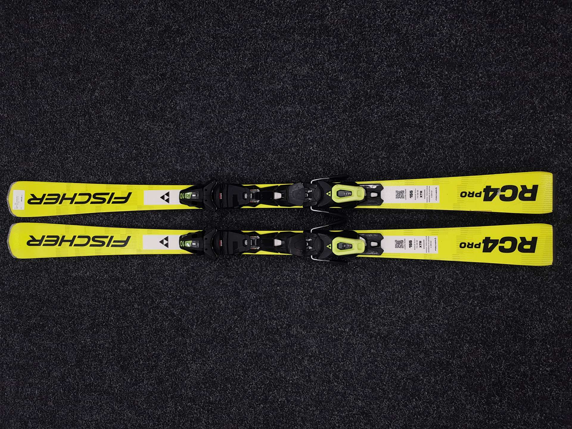 Gebrauchte FISCHER RC 4 PRO Ski + Fischer RS 10 Bindungen