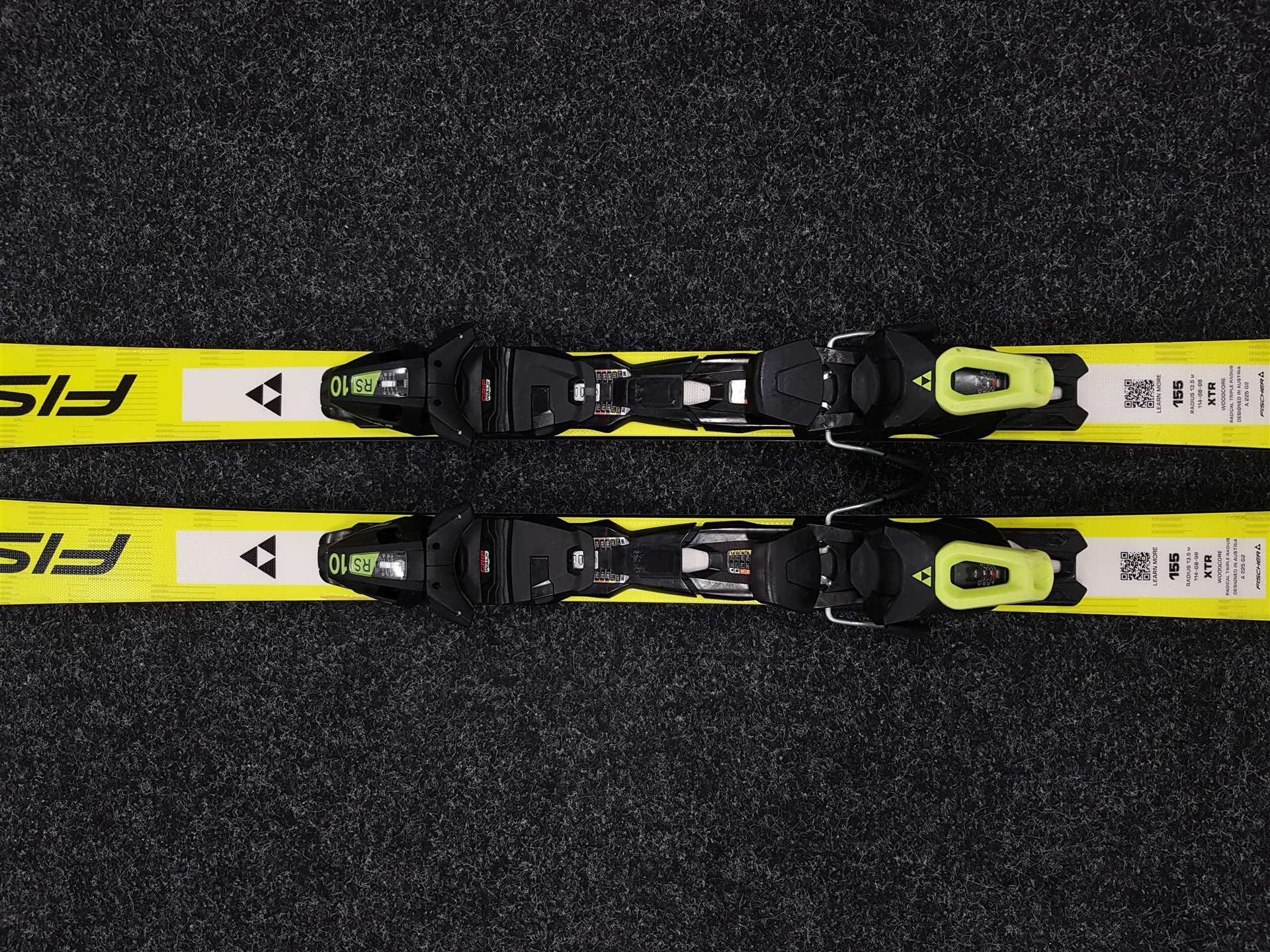 Gebrauchte FISCHER RC 4 PRO Ski + Fischer RS 10 Bindungen