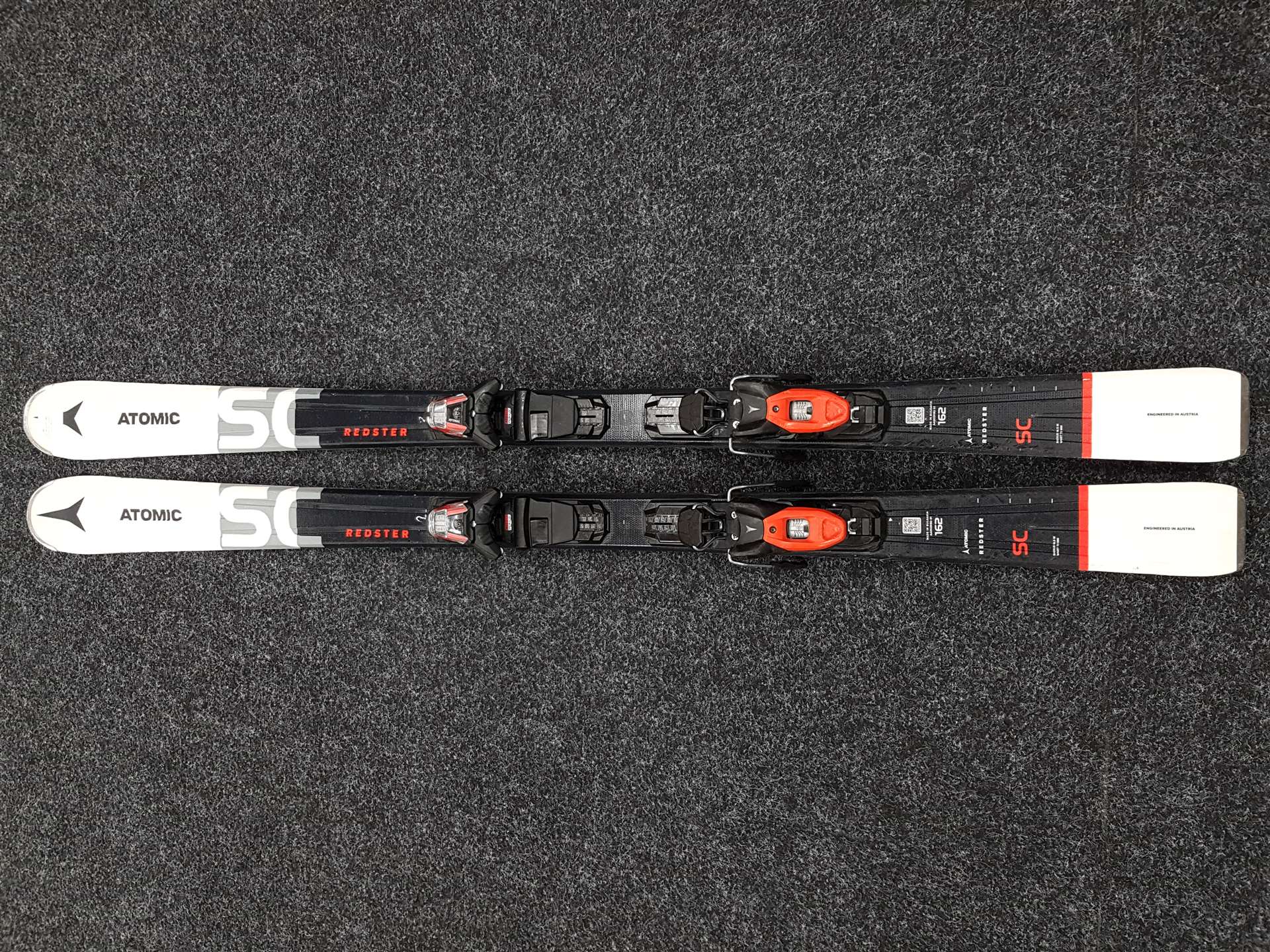 Použité lyže ATOMIC Redster SC + viazanie Atomic M 10
