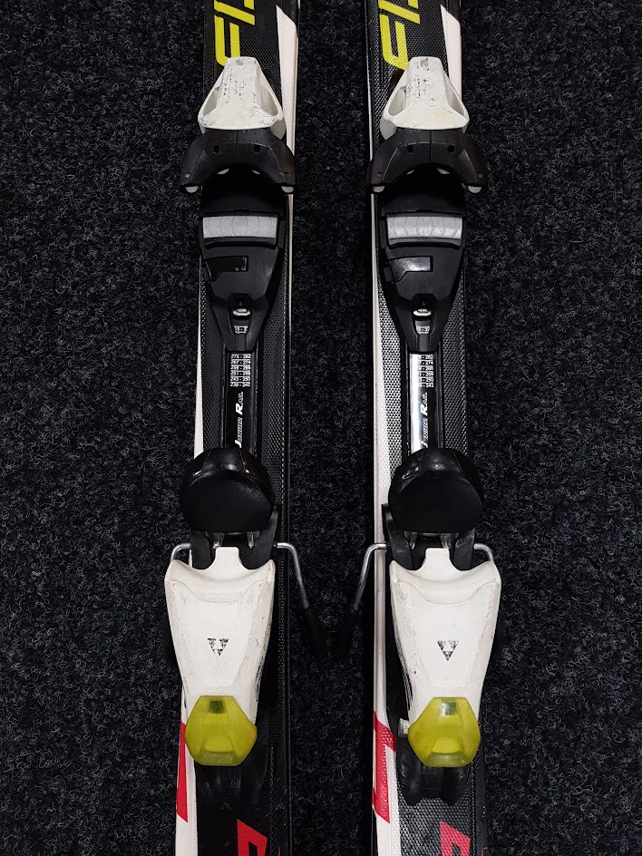 Gebrauchte FISCHER RC 4 Ski + FJ7 Bindungen