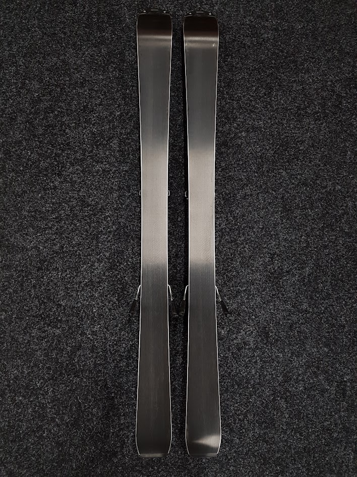 Gebrauchte FISCHER RC 4 Ski + FJ7 Bindungen