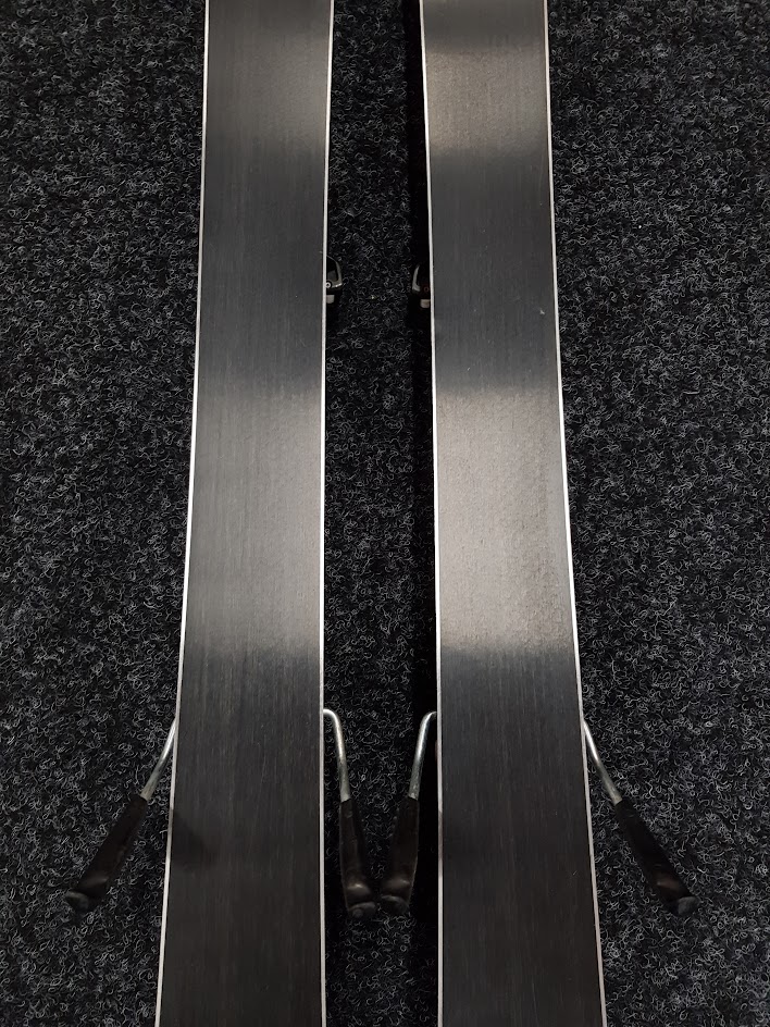 Gebrauchte FISCHER RC 4 Ski + FJ7 Bindungen