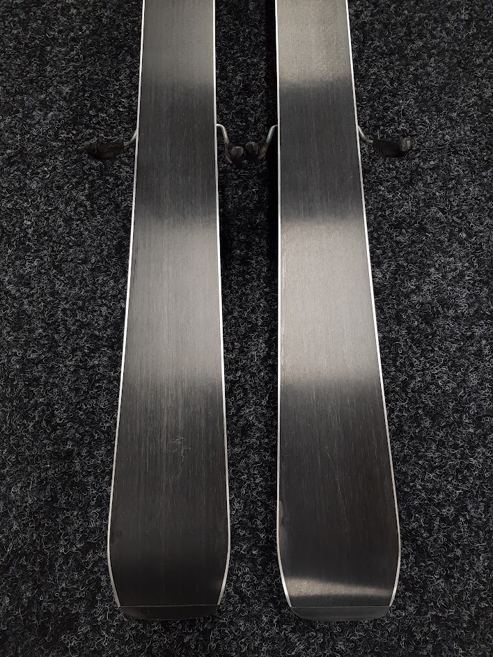 Gebrauchte FISCHER RC 4 Ski + FJ7 Bindungen