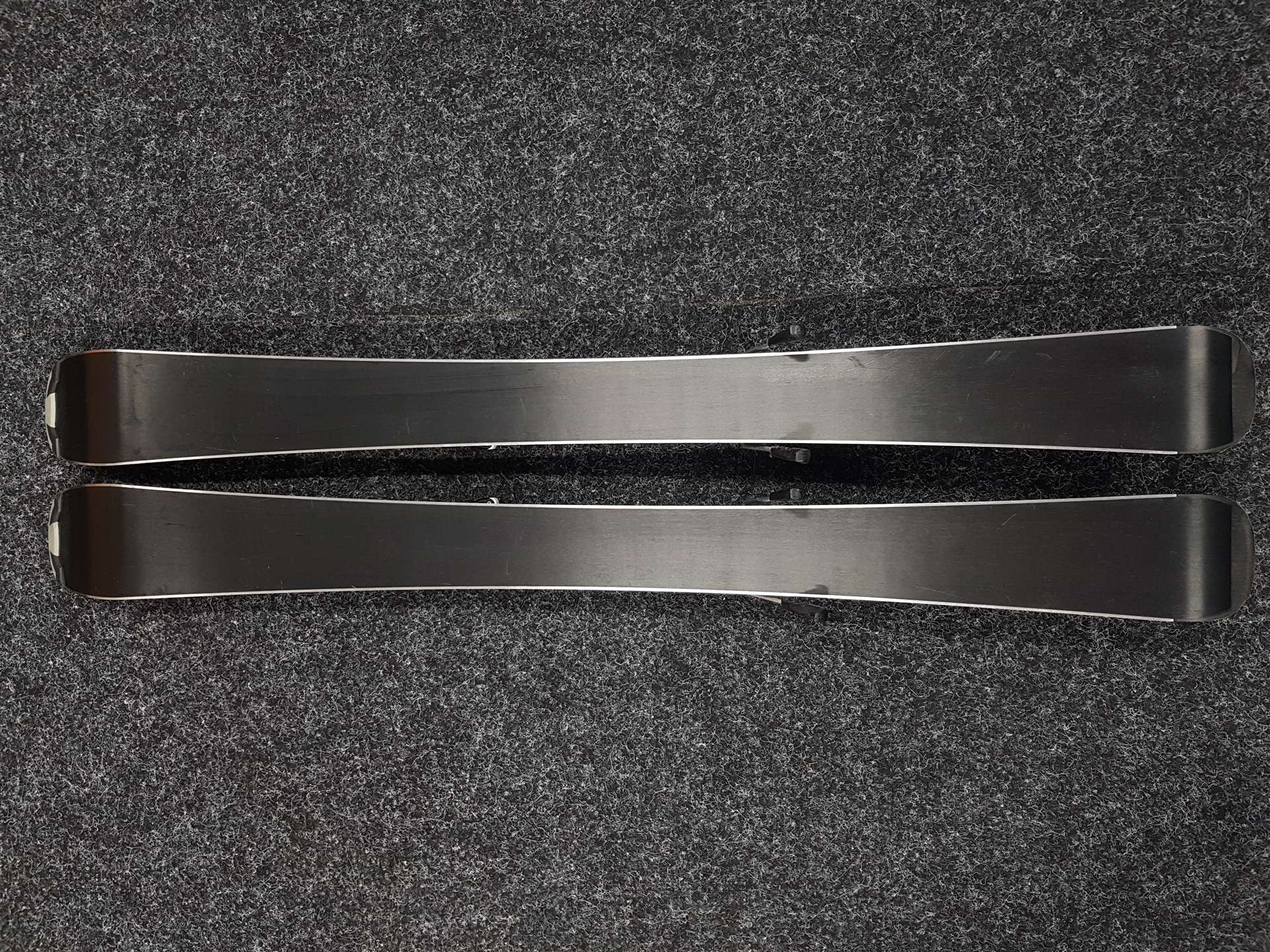 Gebrauchte Kinderski ELAN Explore Pro + Bindungen Elan 4.5