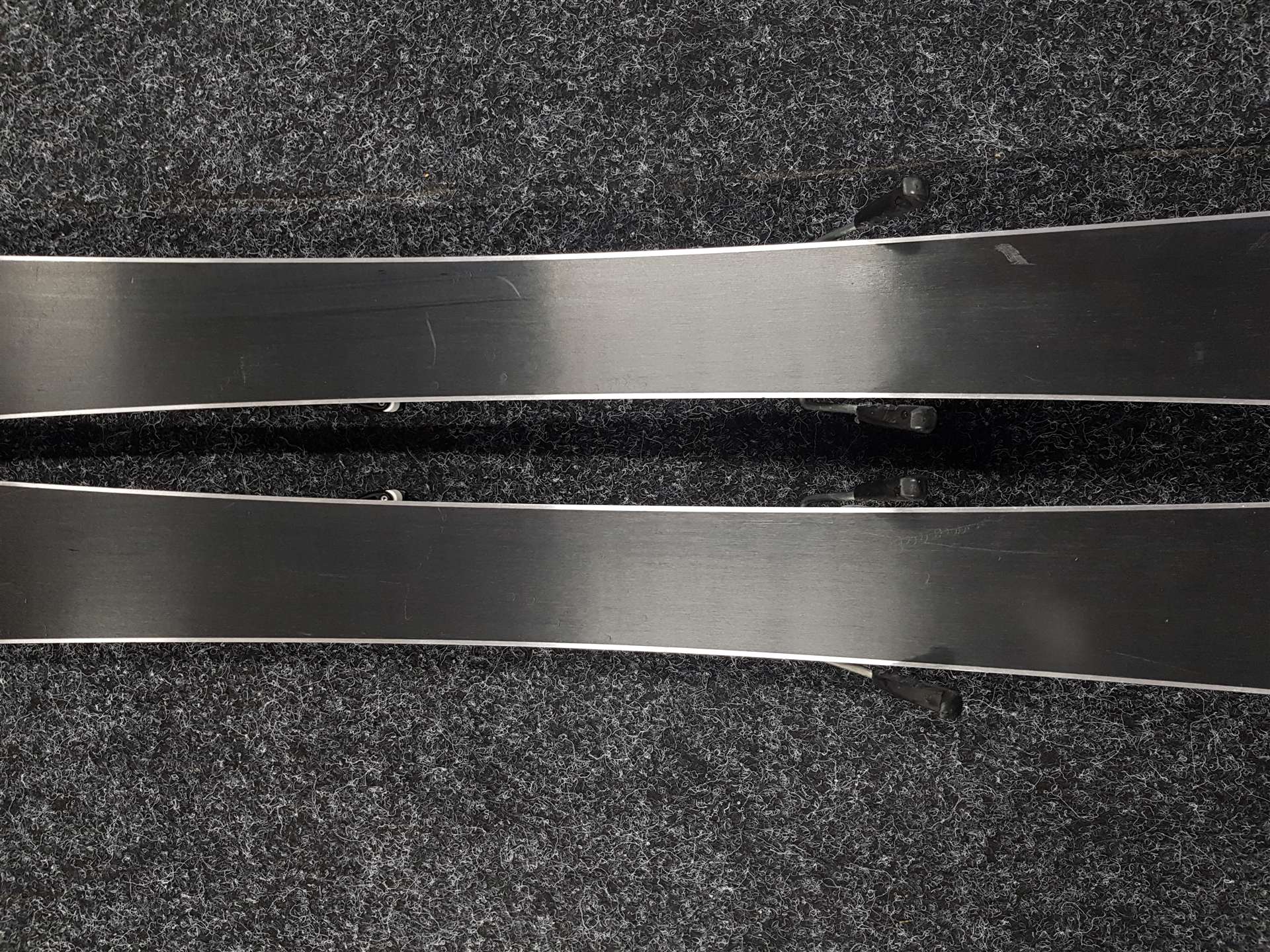 Gebrauchte Kinderski ELAN Explore Pro + Bindungen Elan 4.5